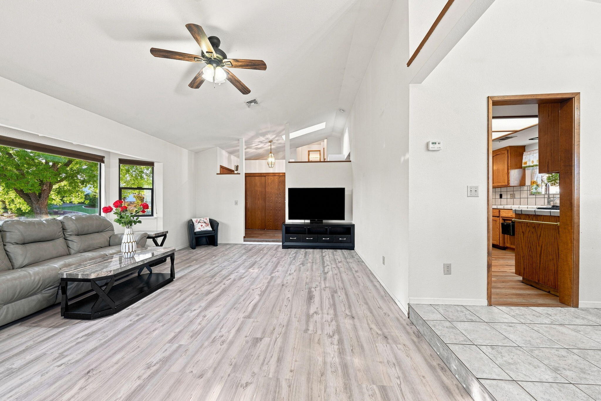5950 Mountain View Drive