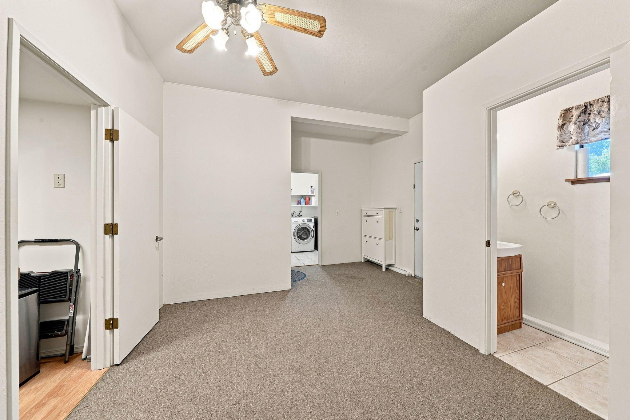 5950 Mountain View Drive