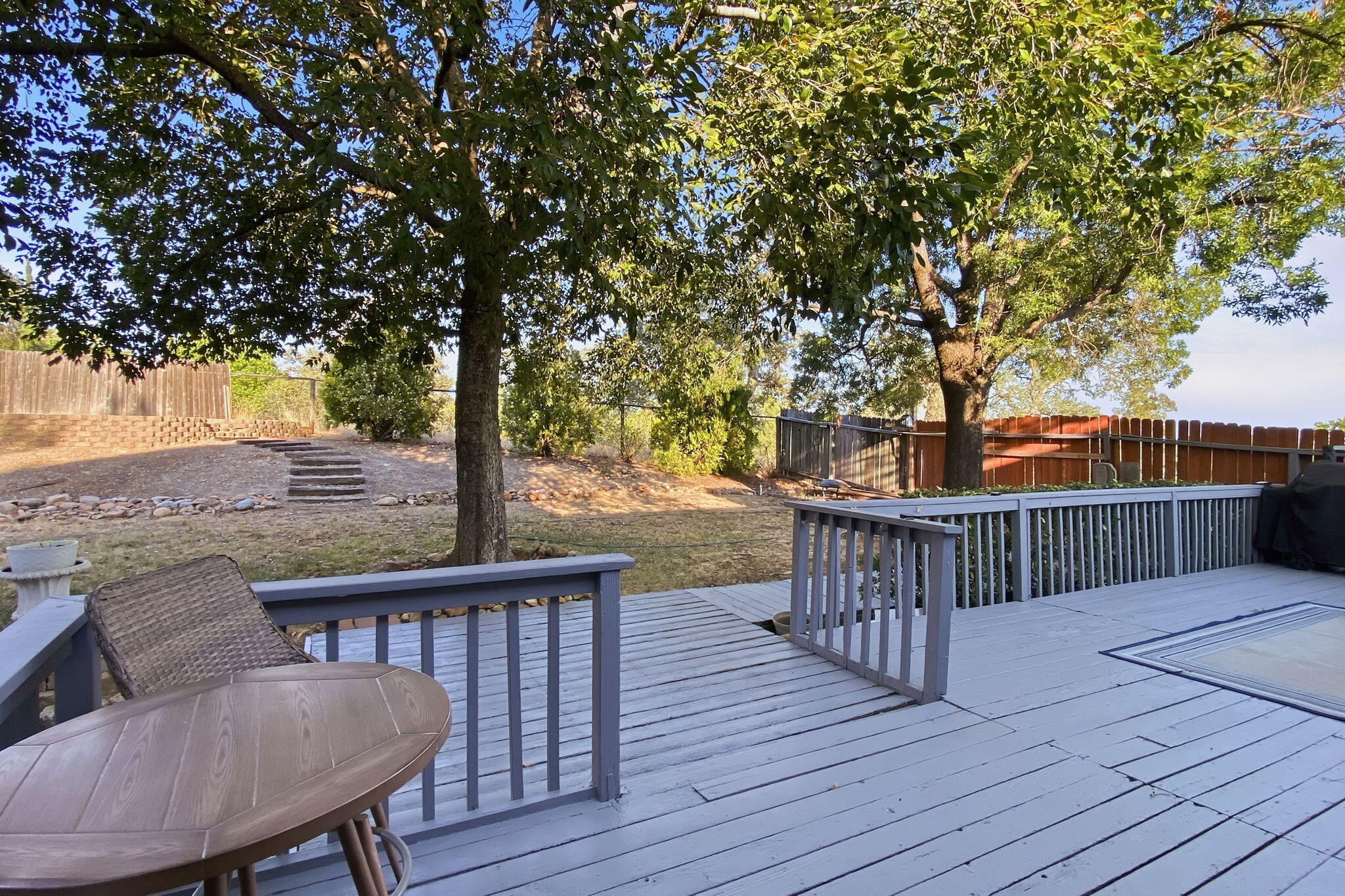 5950 Mountain View Drive