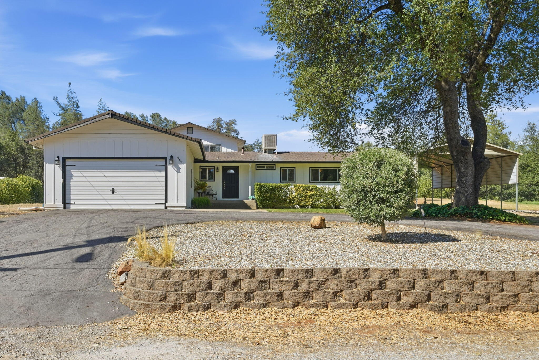 4521 Arrow Rock Avenue