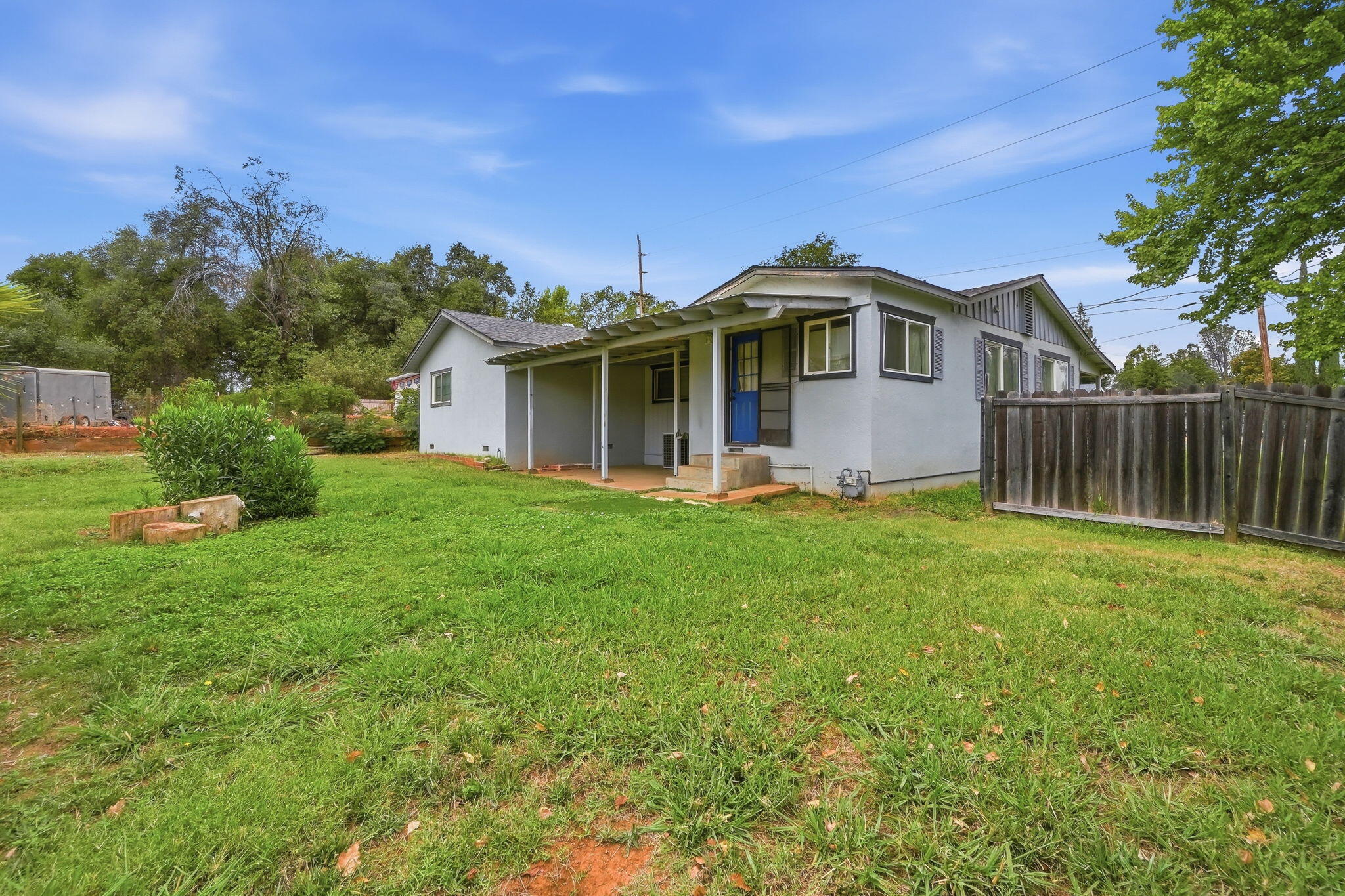 1669 Mistletoe Lane