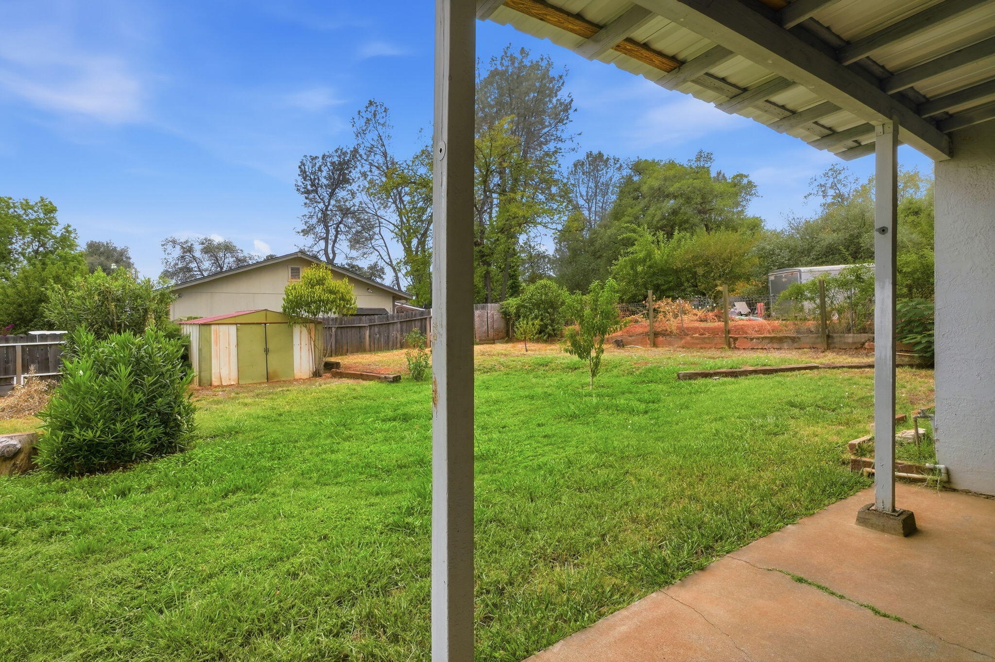 1669 Mistletoe Lane