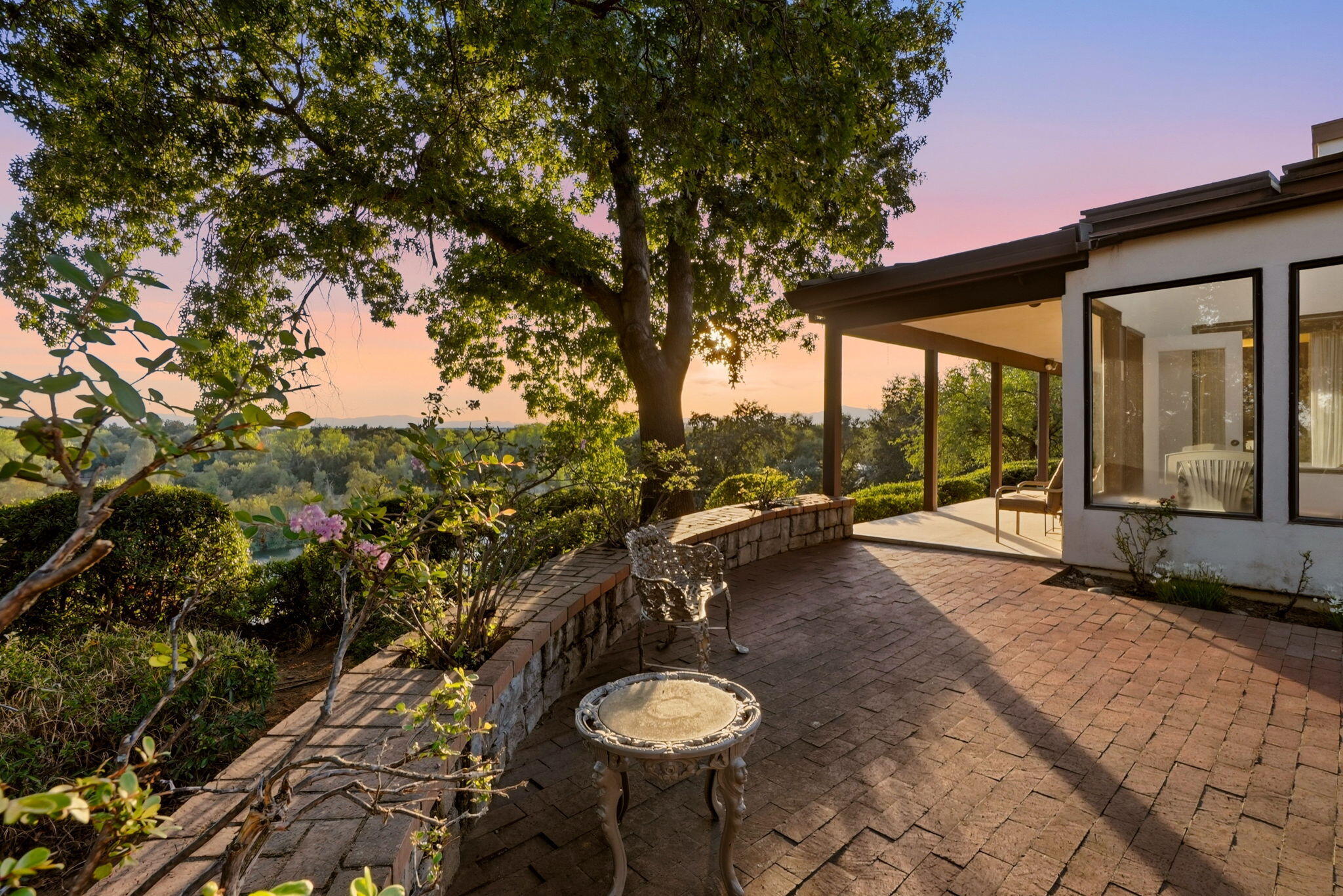 6390 Park Ridge Drive