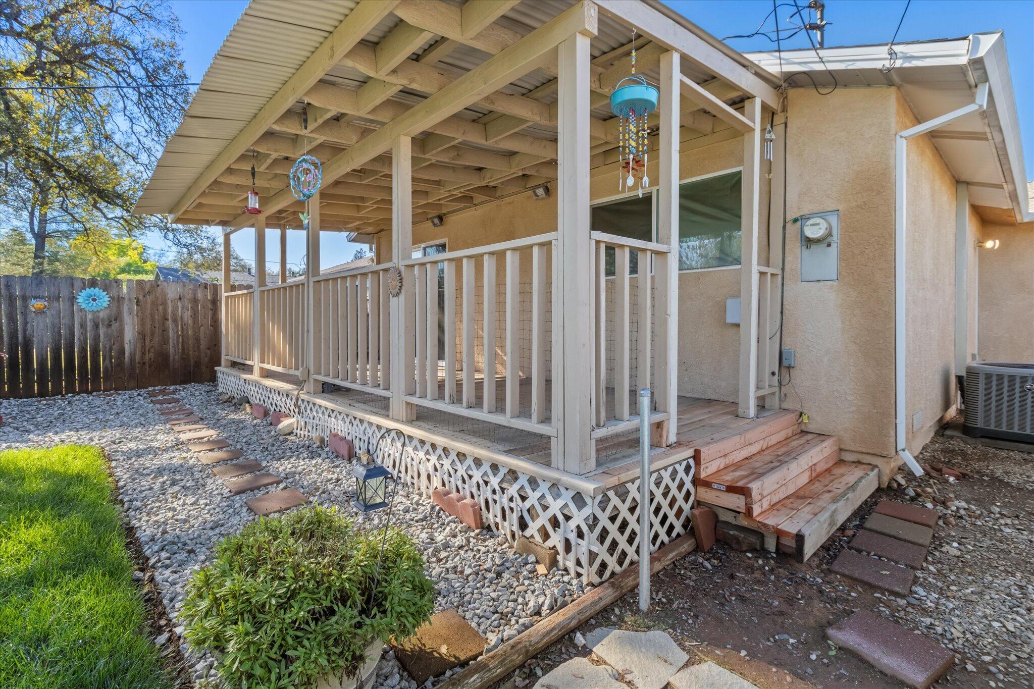 1381 Jeffries Avenue