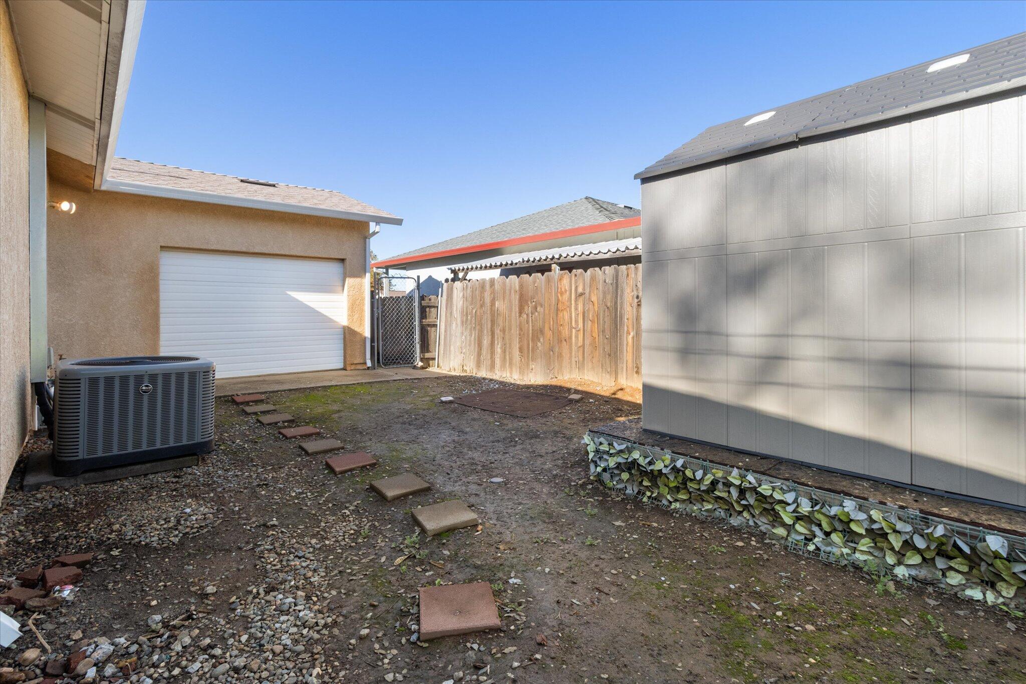 1381 Jeffries Avenue