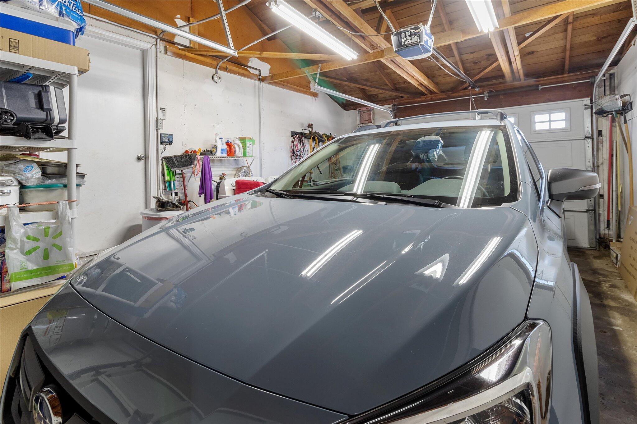 1381 Jeffries Avenue