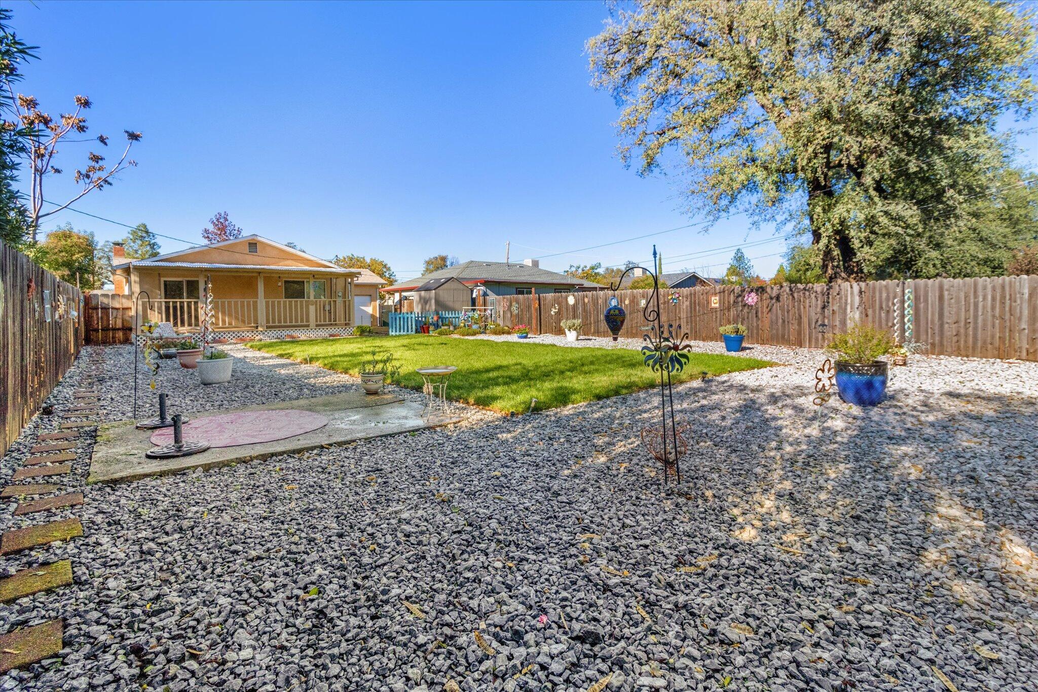 1381 Jeffries Avenue