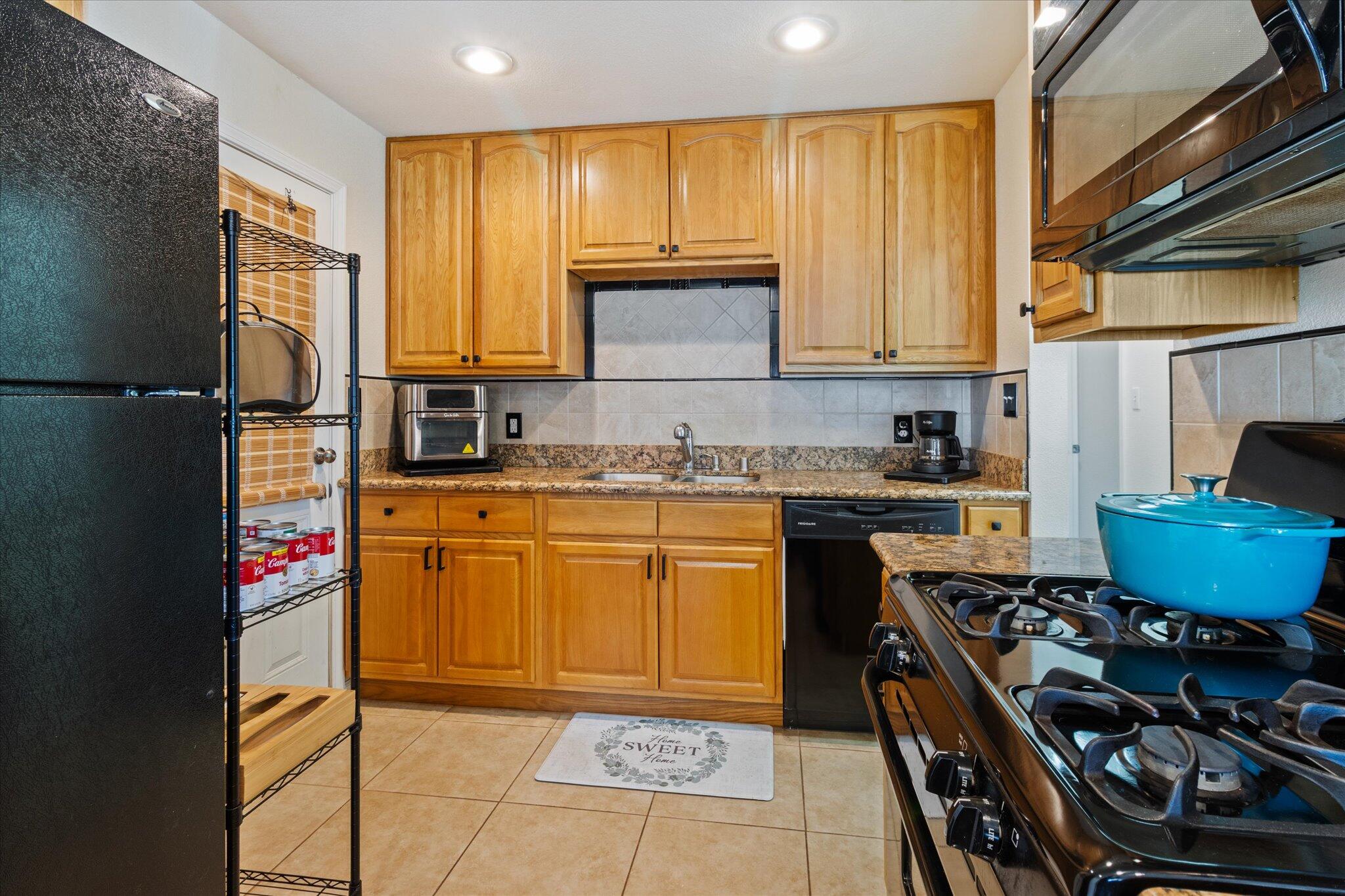 1381 Jeffries Avenue