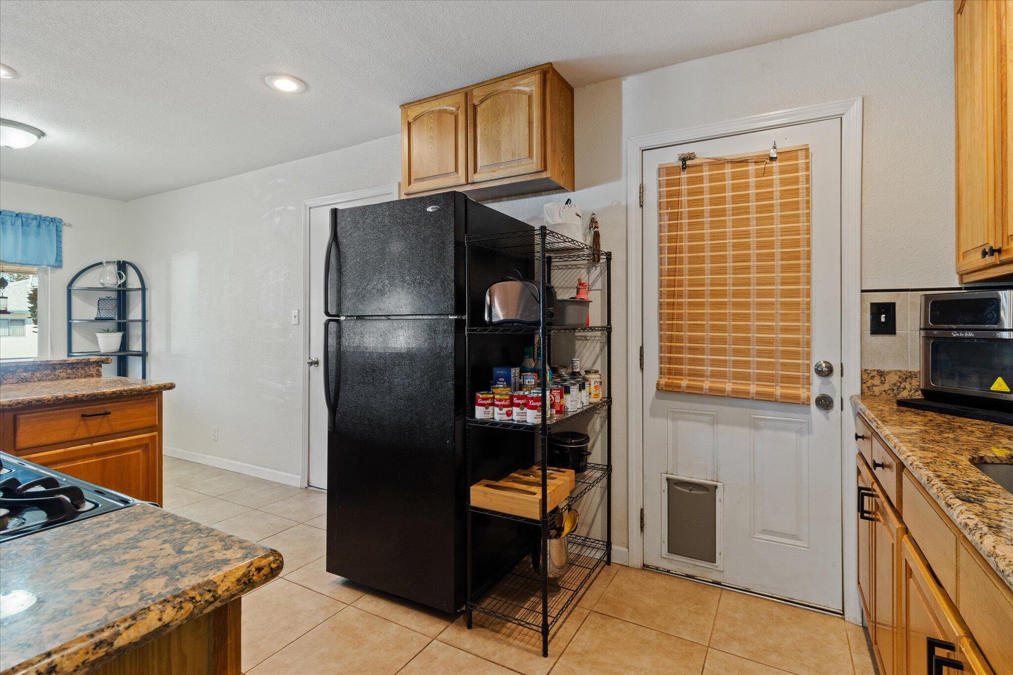 1381 Jeffries Avenue