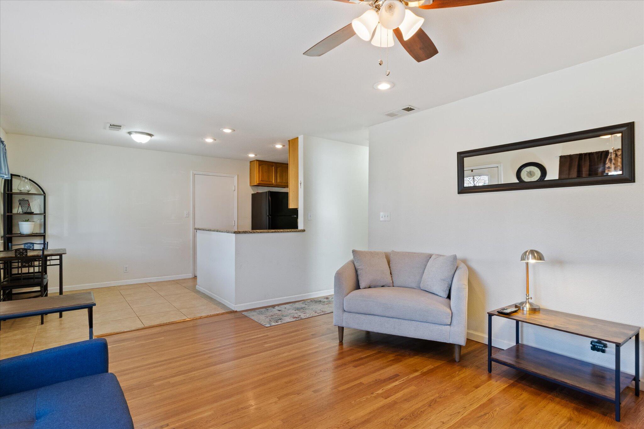 1381 Jeffries Avenue