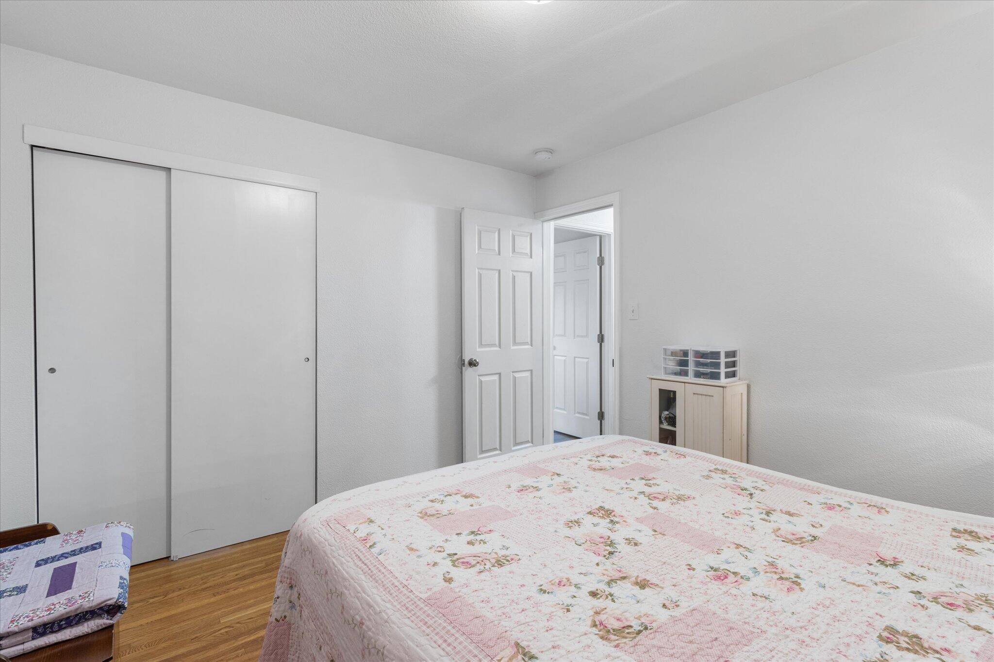 1381 Jeffries Avenue