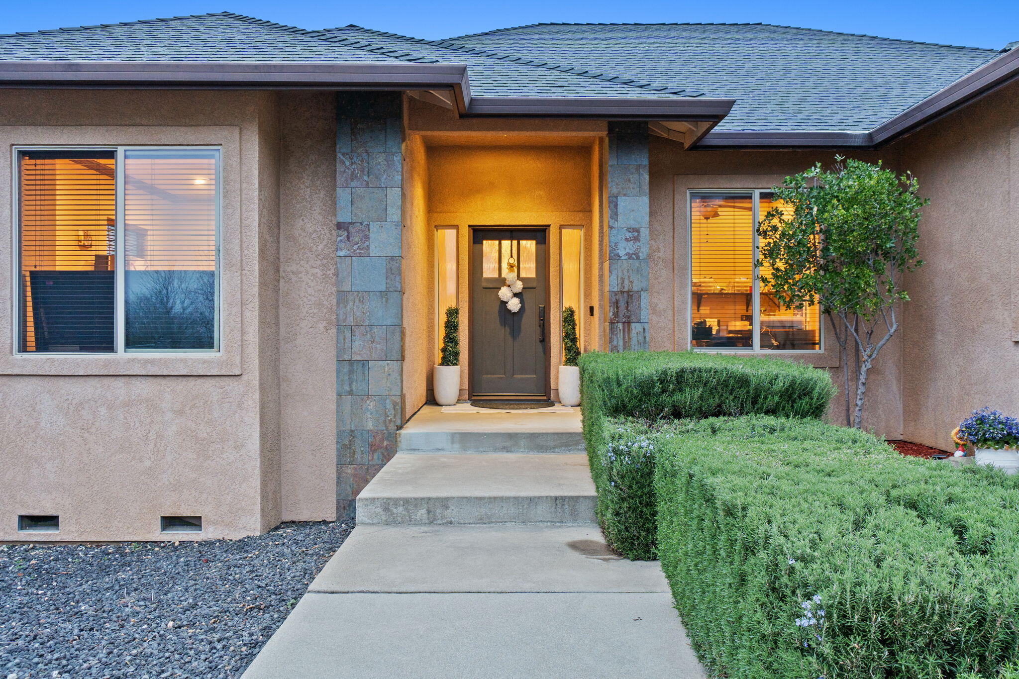3360 Stanford Drive