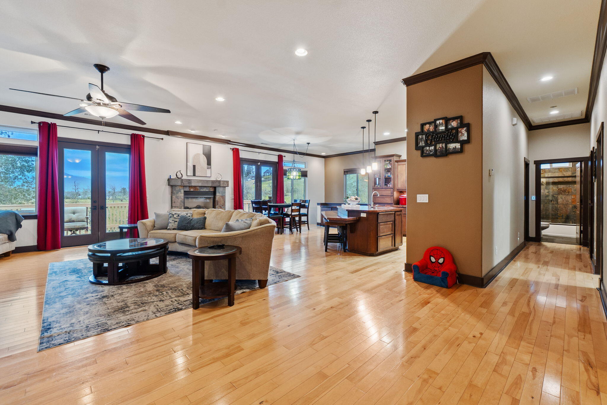3360 Stanford Drive