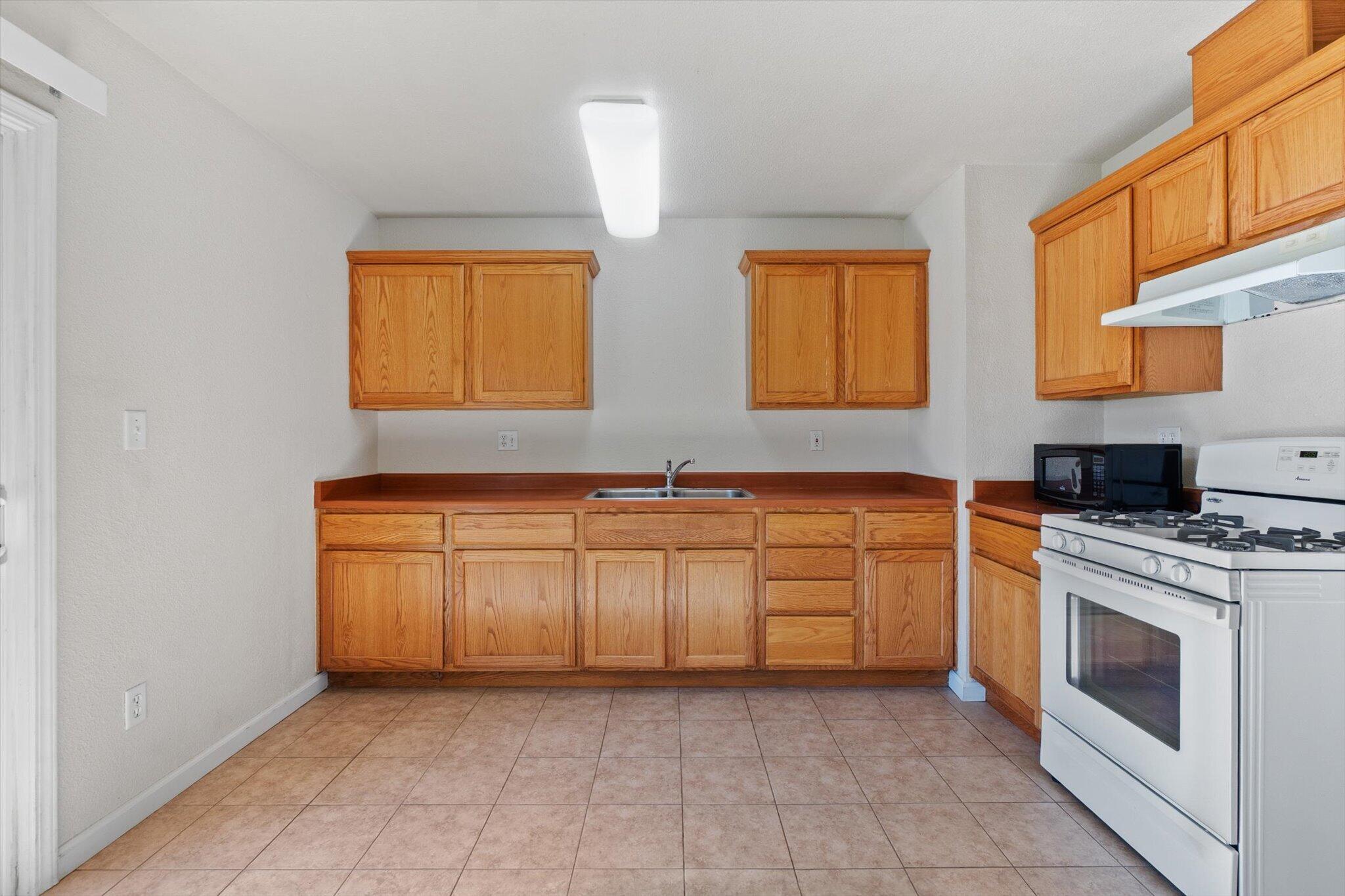 3524 Gardenia Street