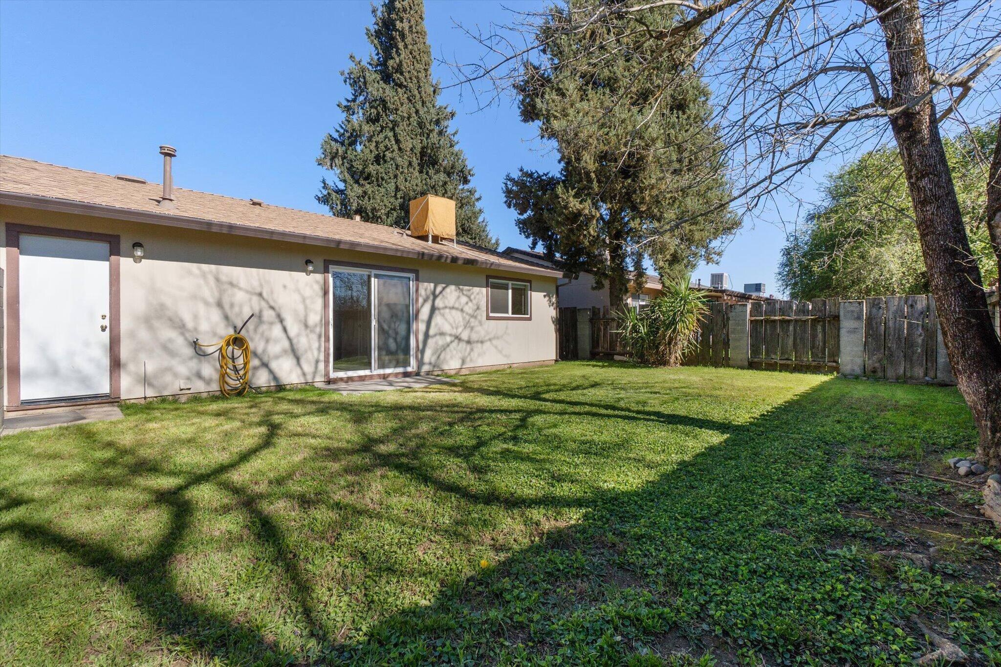 3524 Gardenia Street