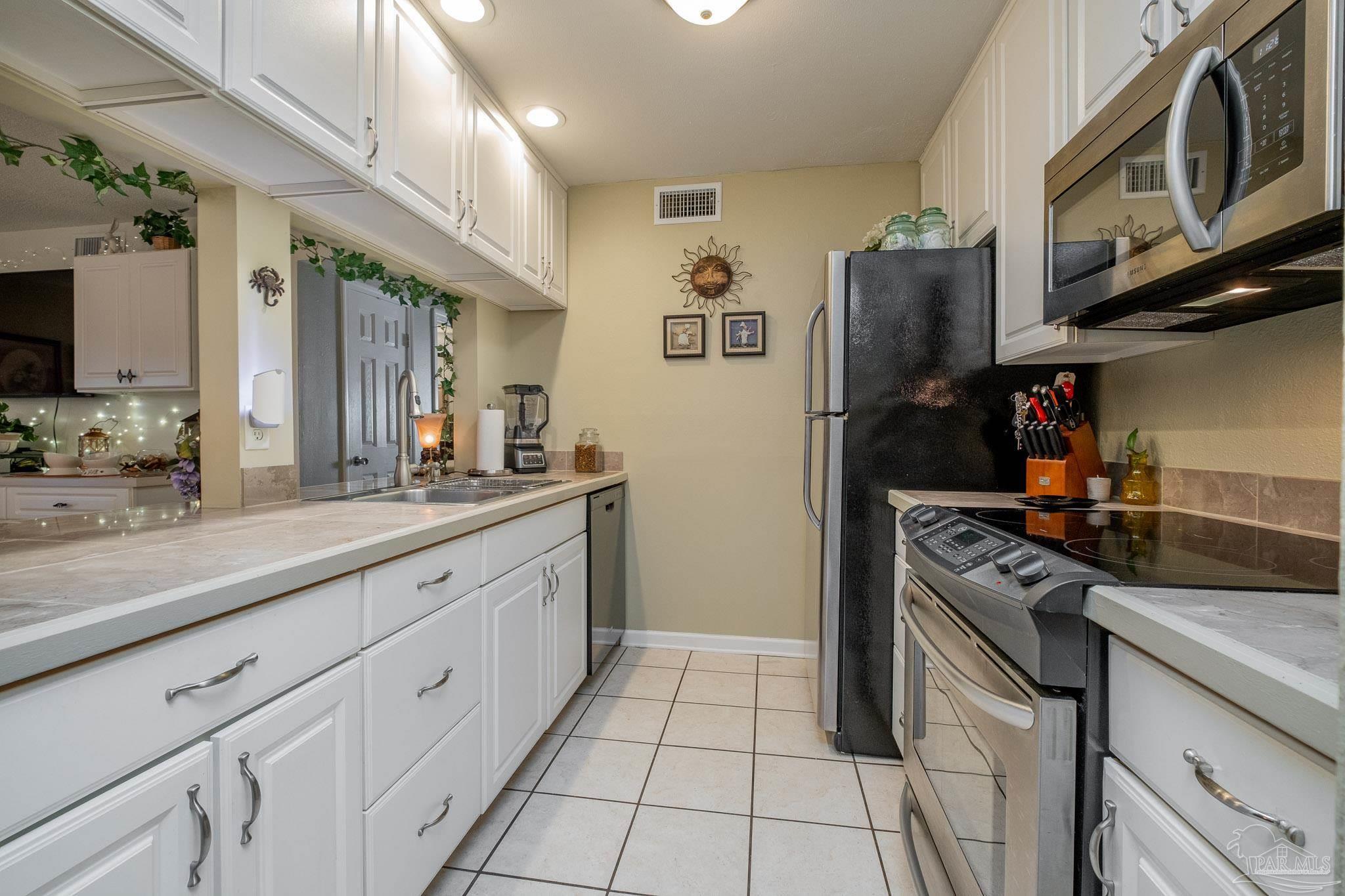 300 Bayou Blvd # 101