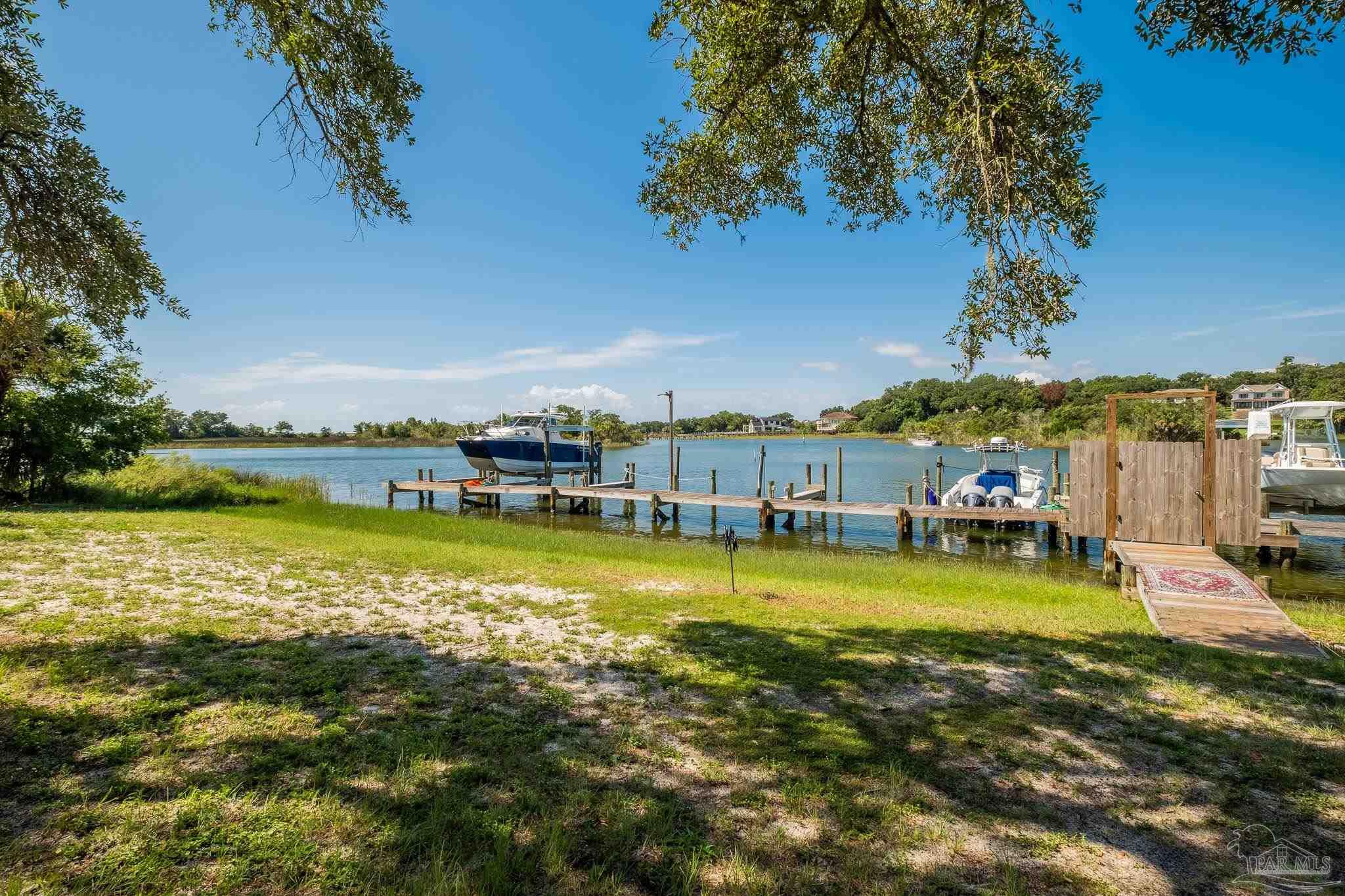 300 Bayou Blvd # 101