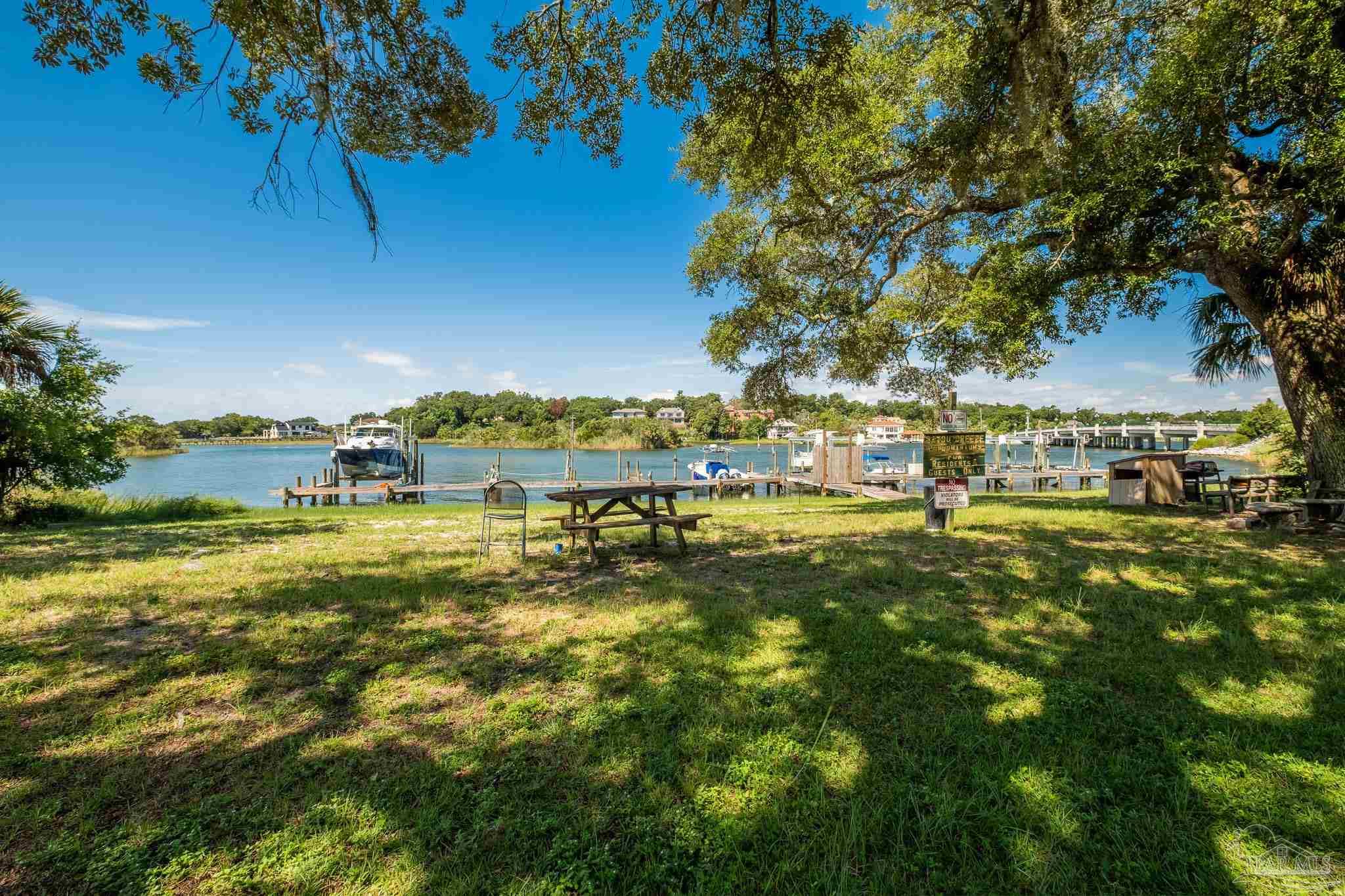300 Bayou Blvd # 101