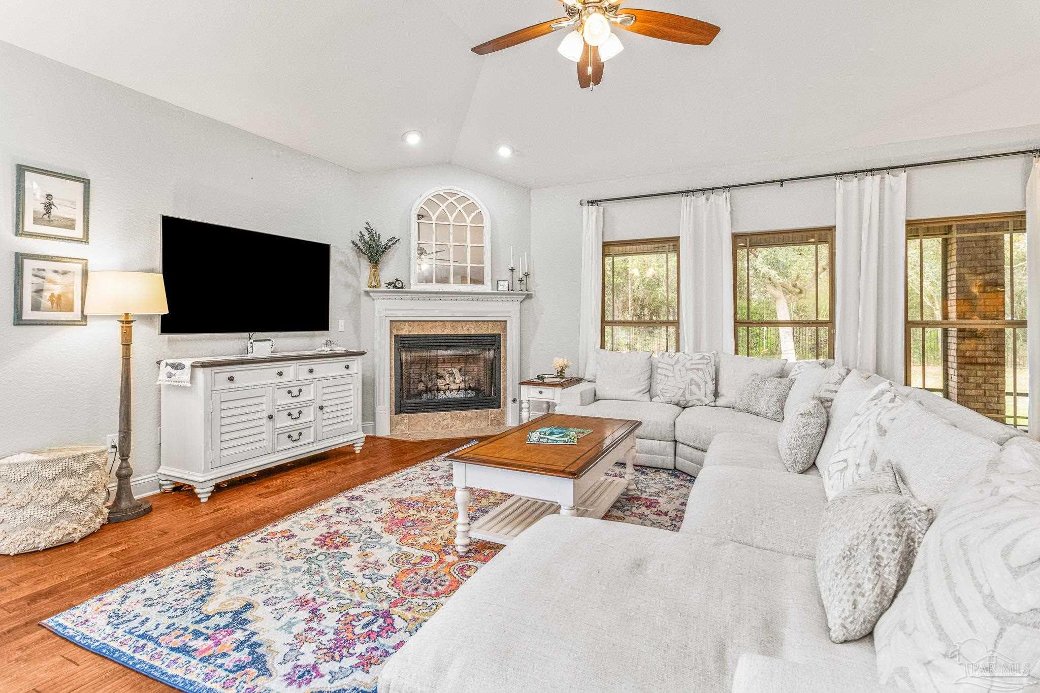 8089 Foxtail Loop