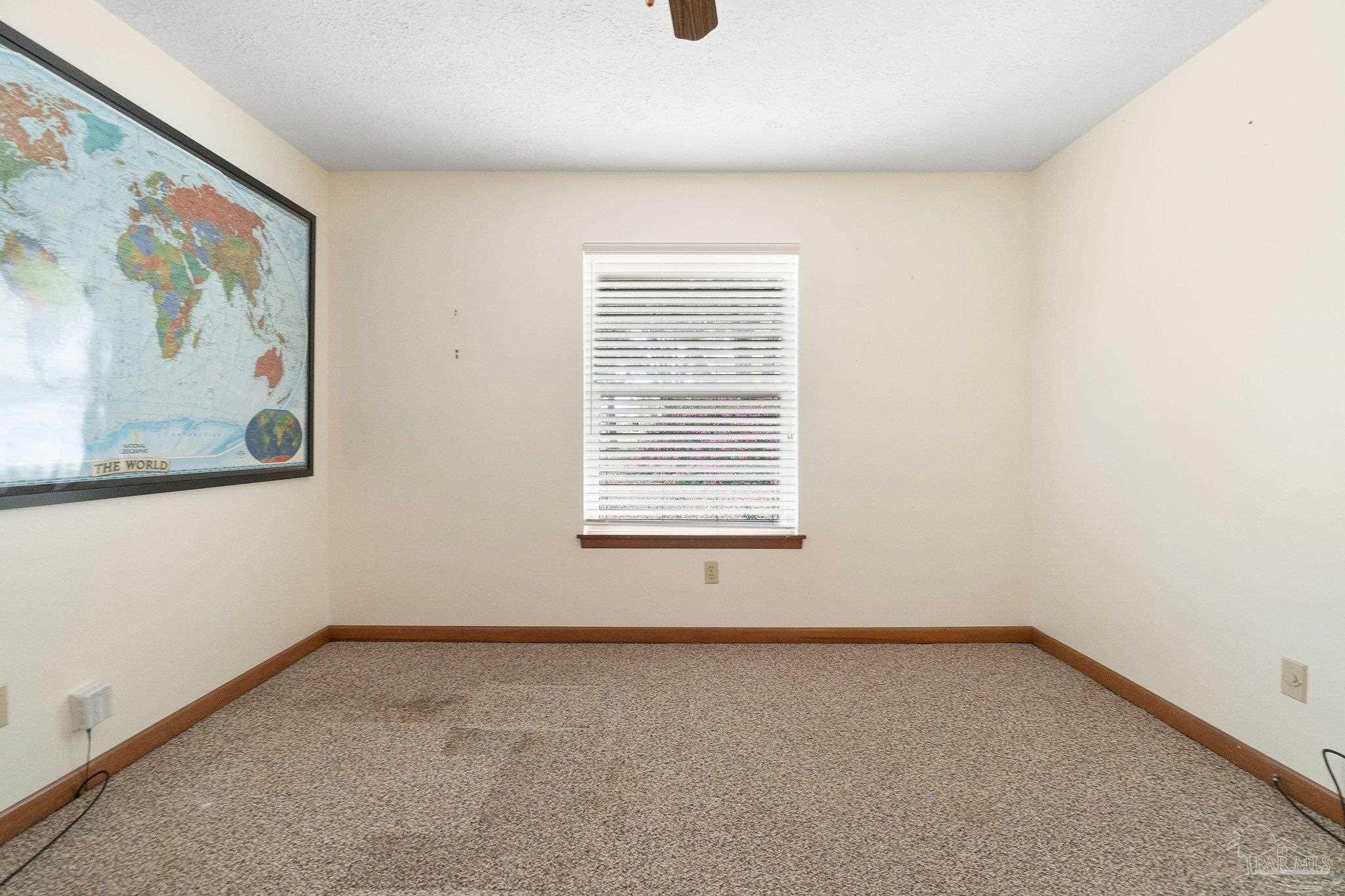 989 Van Pelt Ln