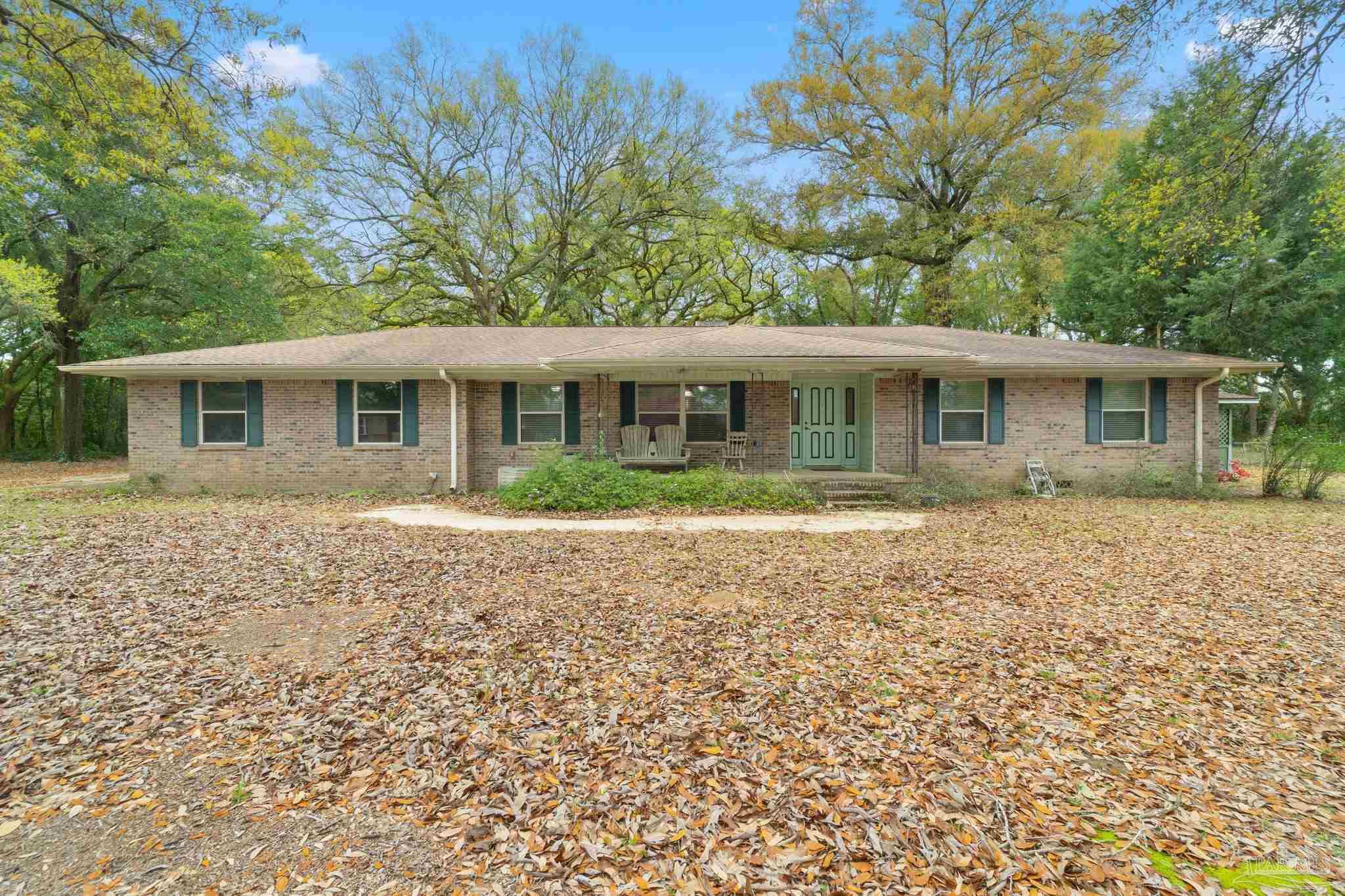 989 Van Pelt Ln