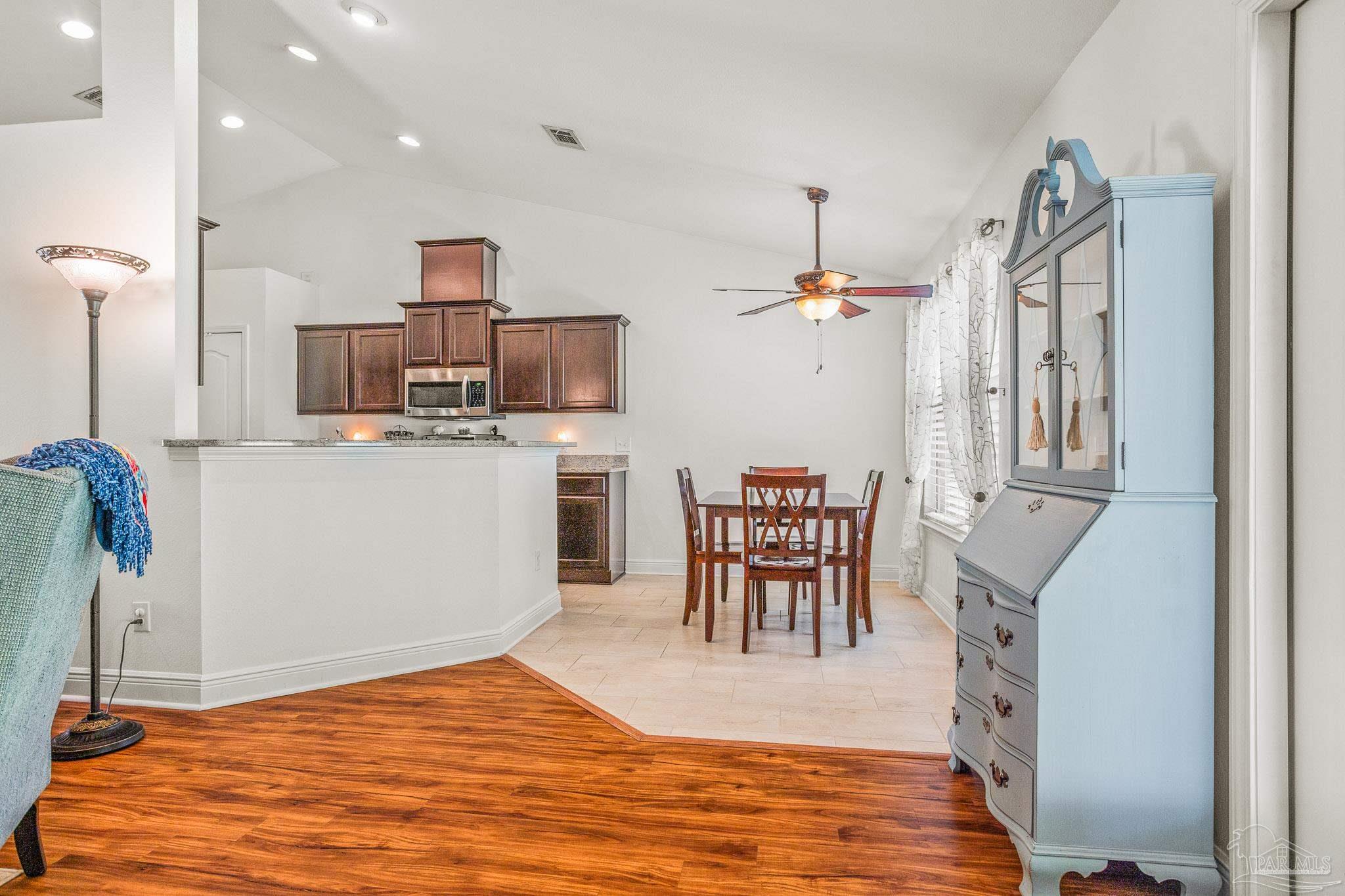 6161 Autumn Pines Cir
