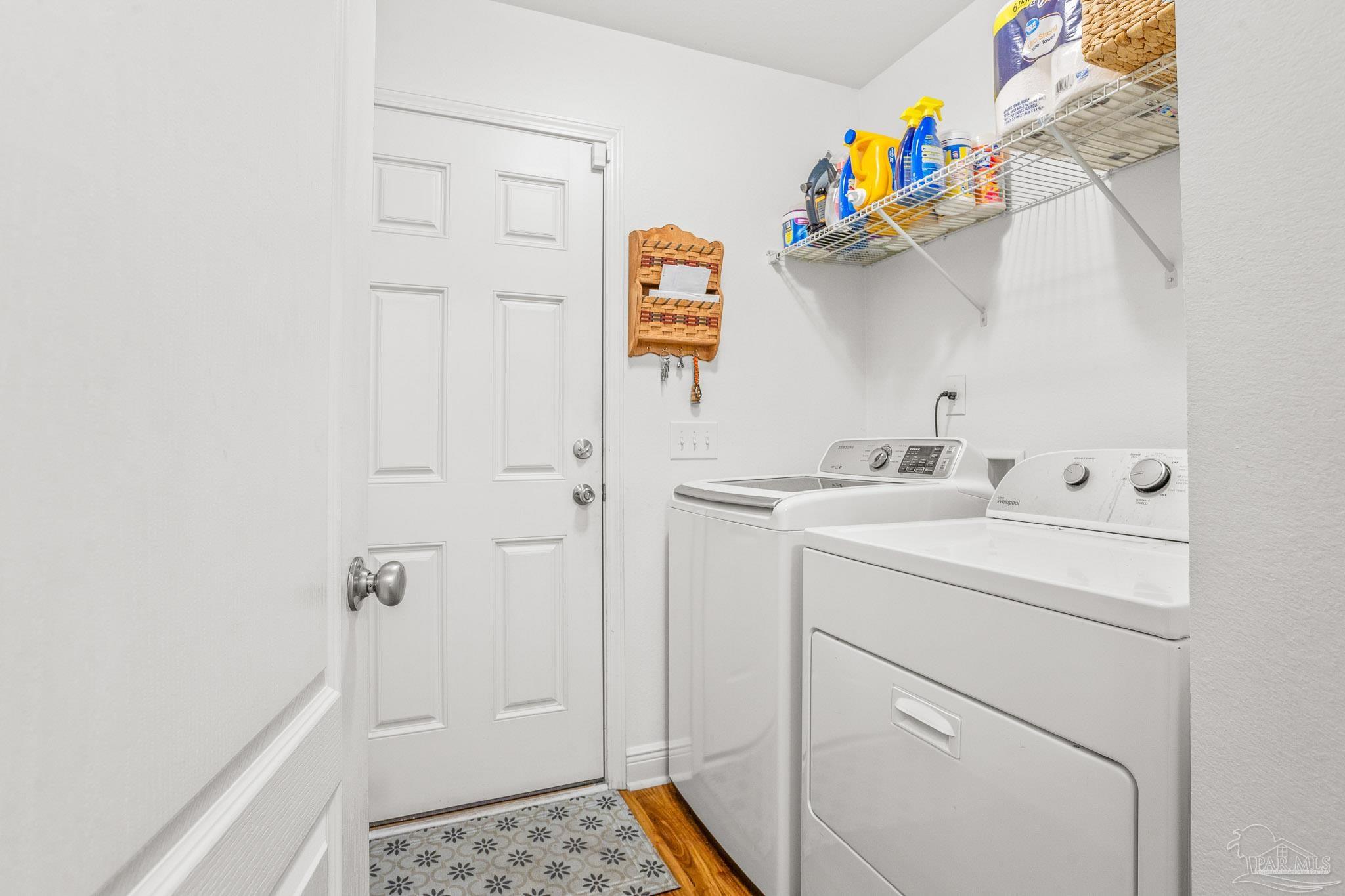 6161 Autumn Pines Cir