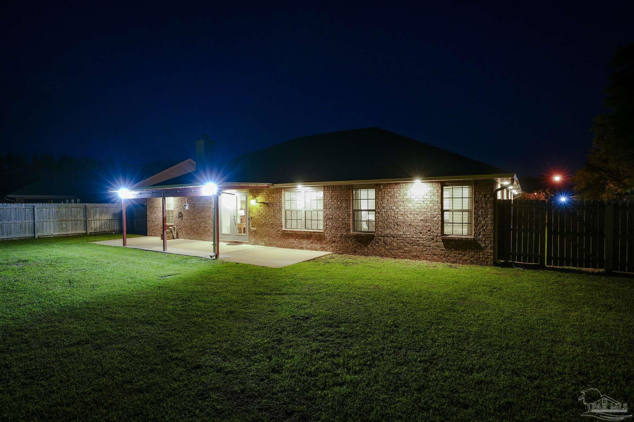 6161 Autumn Pines Cir