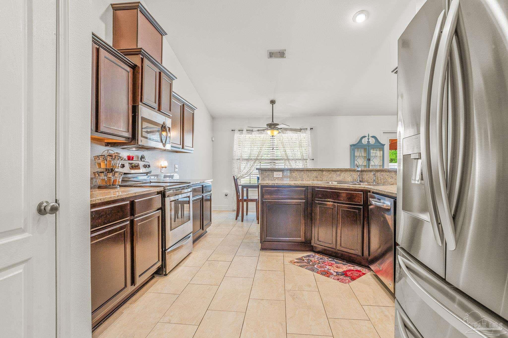 6161 Autumn Pines Cir