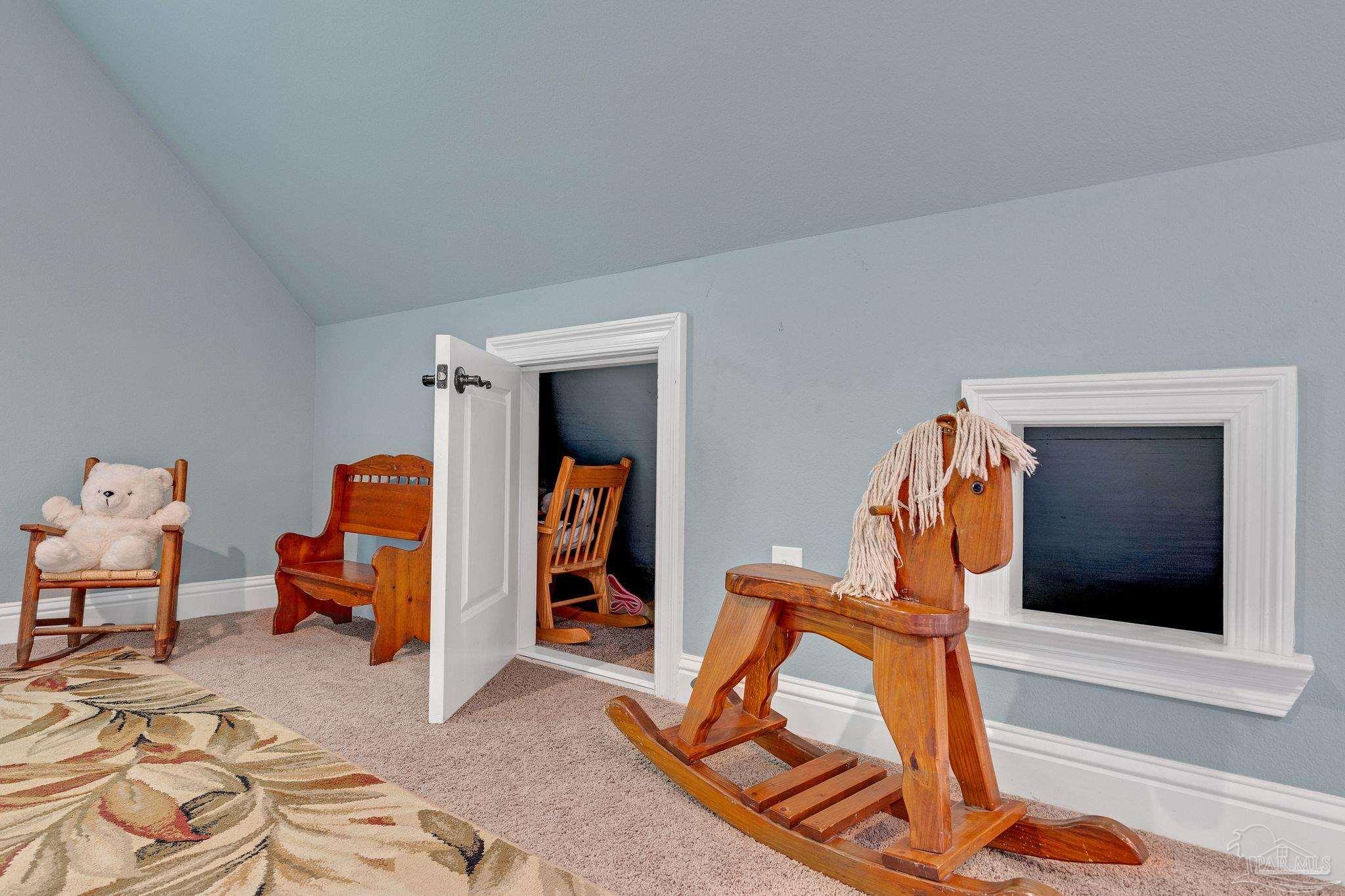 8754 Foxtail Loop