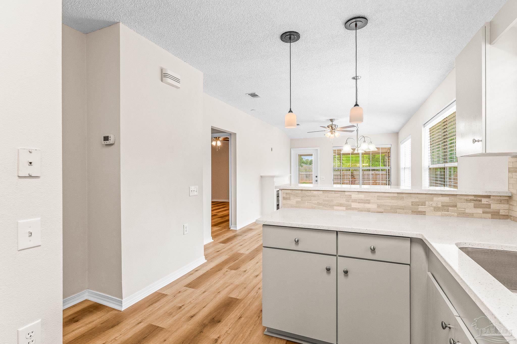 2484 Spyglass Cir