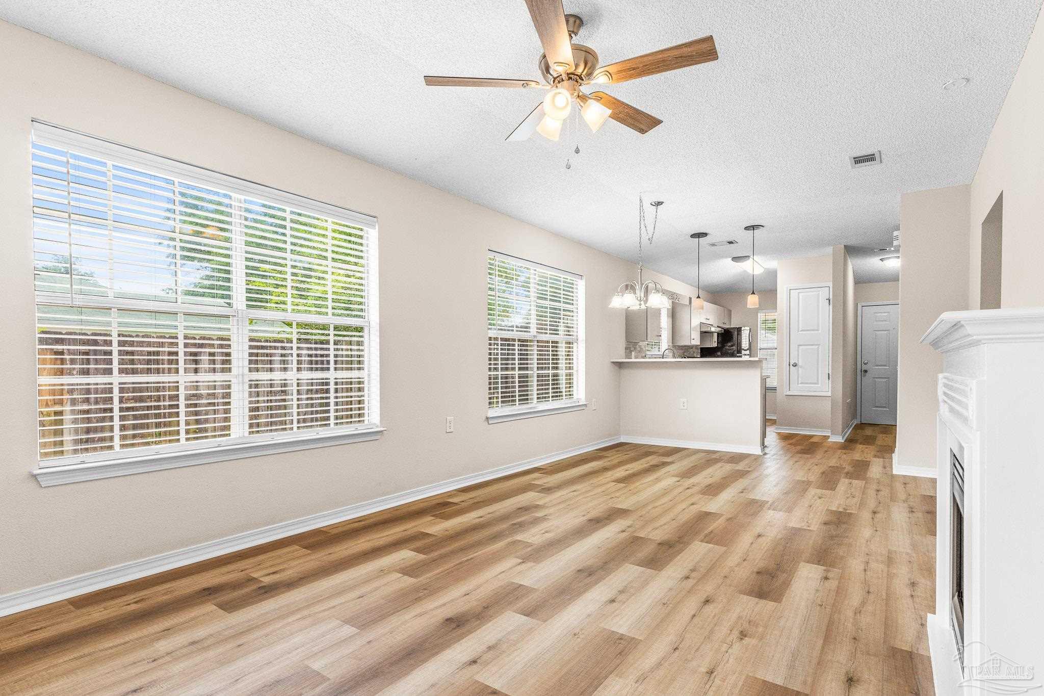 2484 Spyglass Cir
