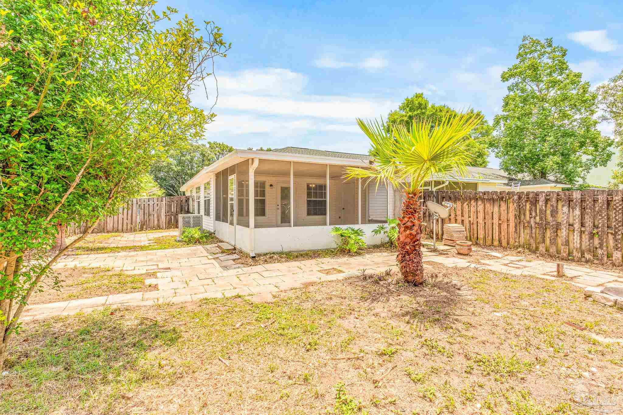 2484 Spyglass Cir