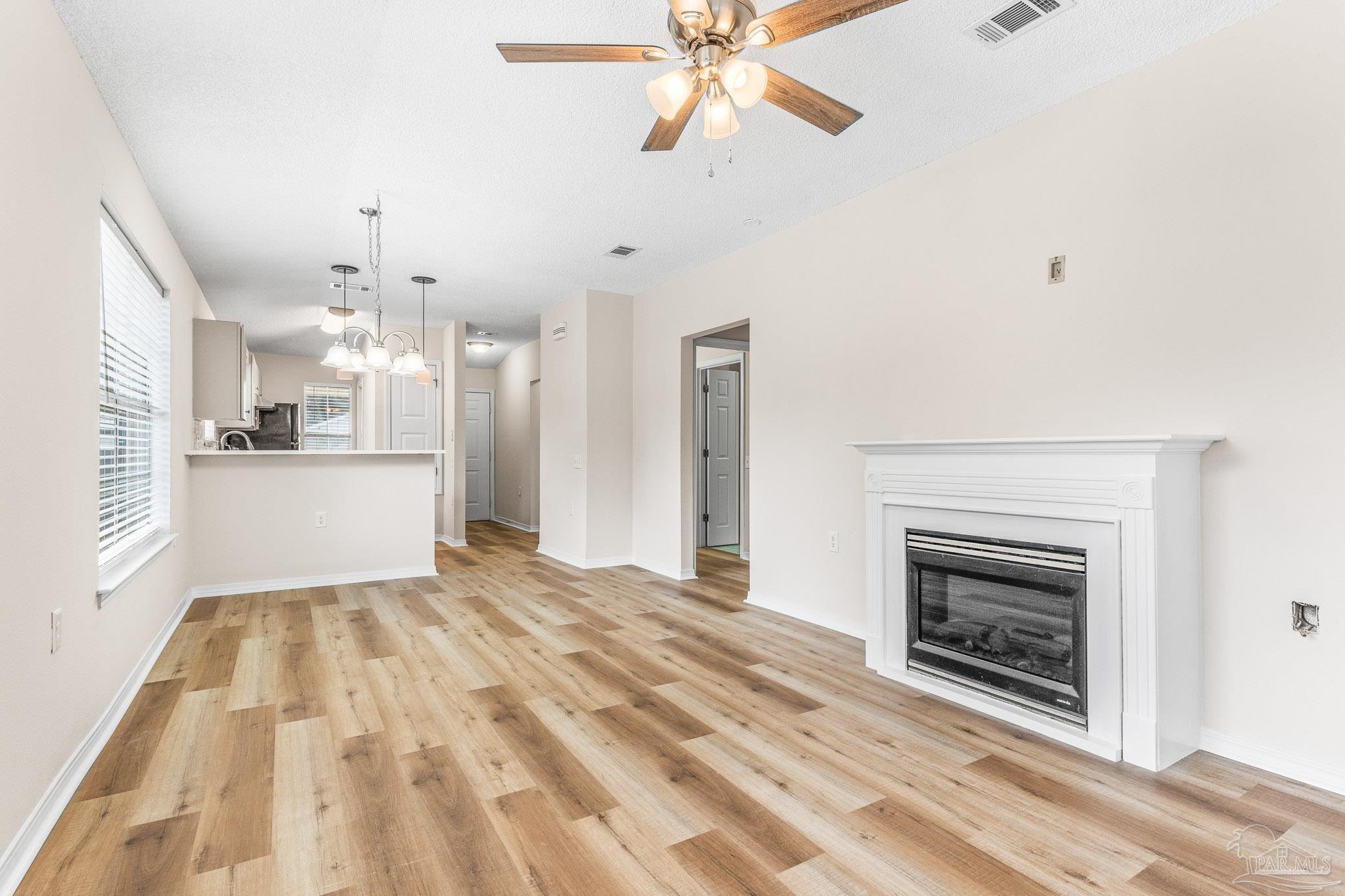 2484 Spyglass Cir