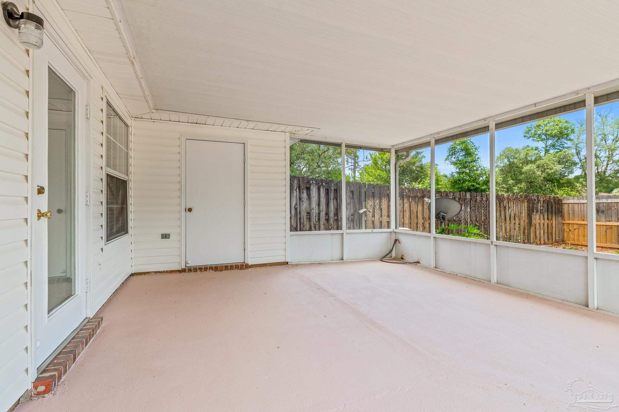 2484 Spyglass Cir