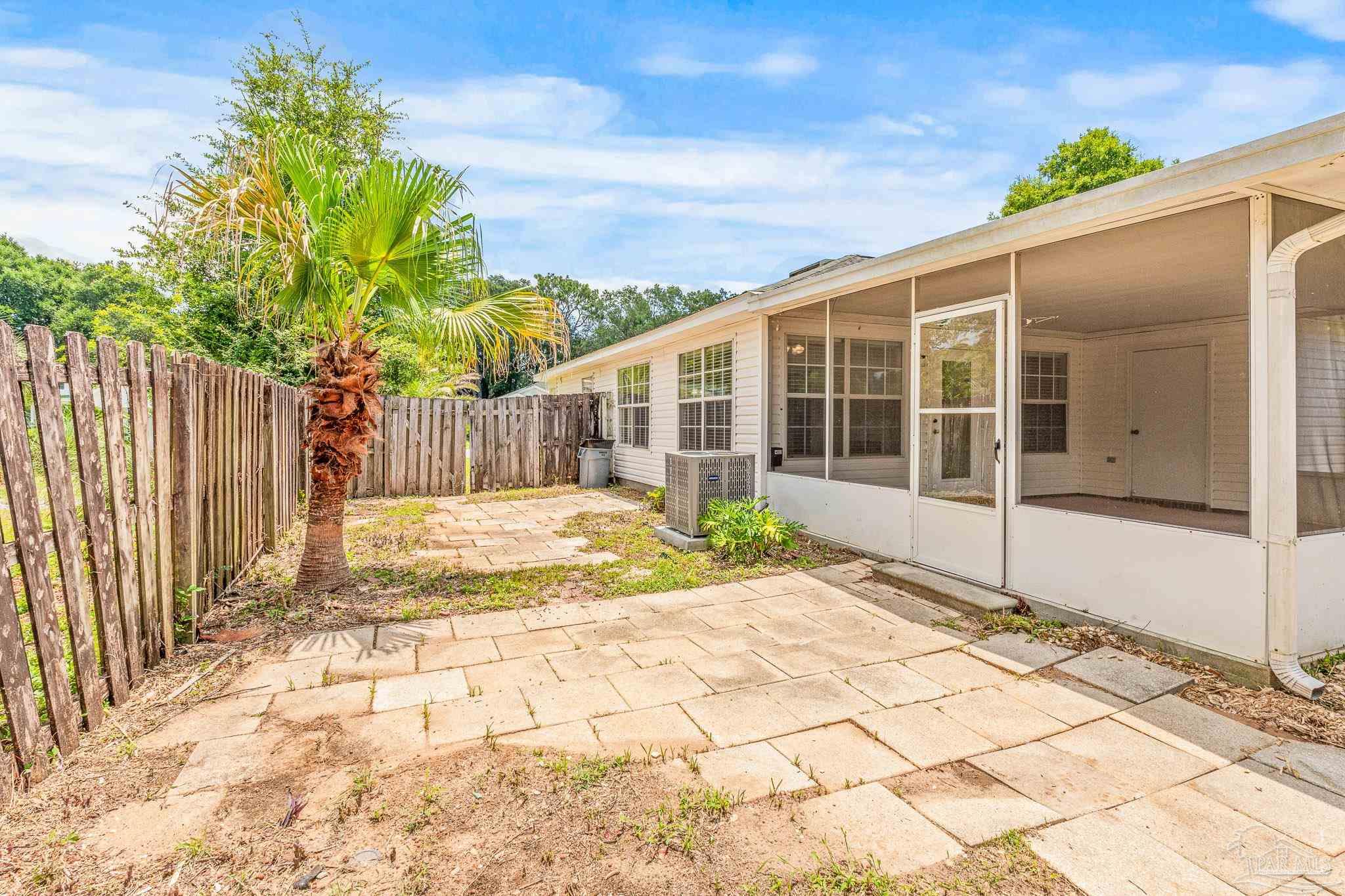 2484 Spyglass Cir