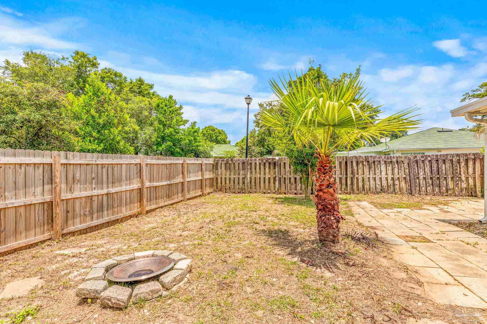 2484 Spyglass Cir