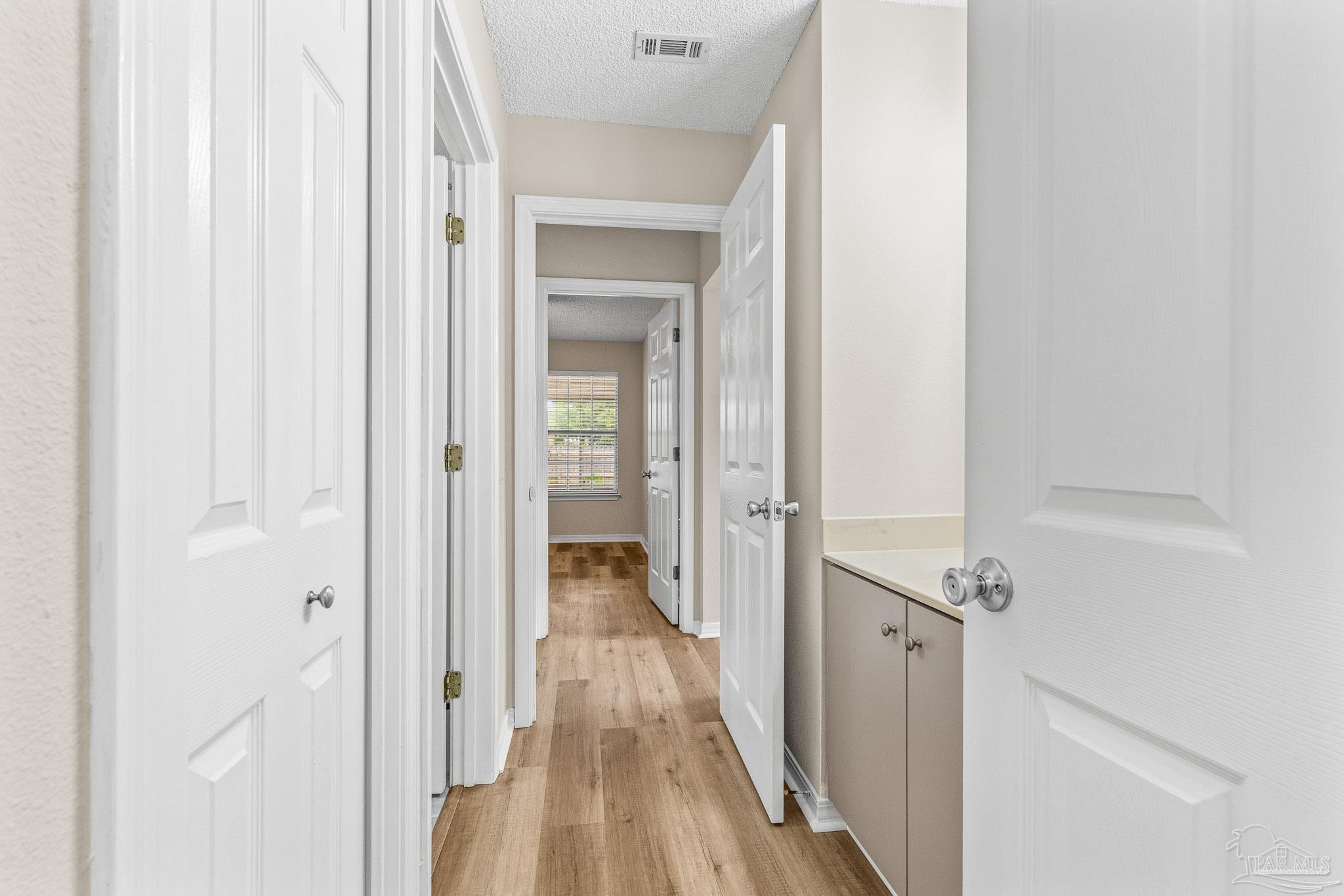 2484 Spyglass Cir