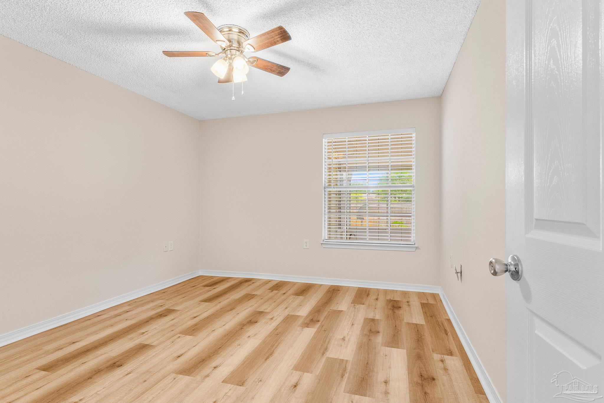 2484 Spyglass Cir