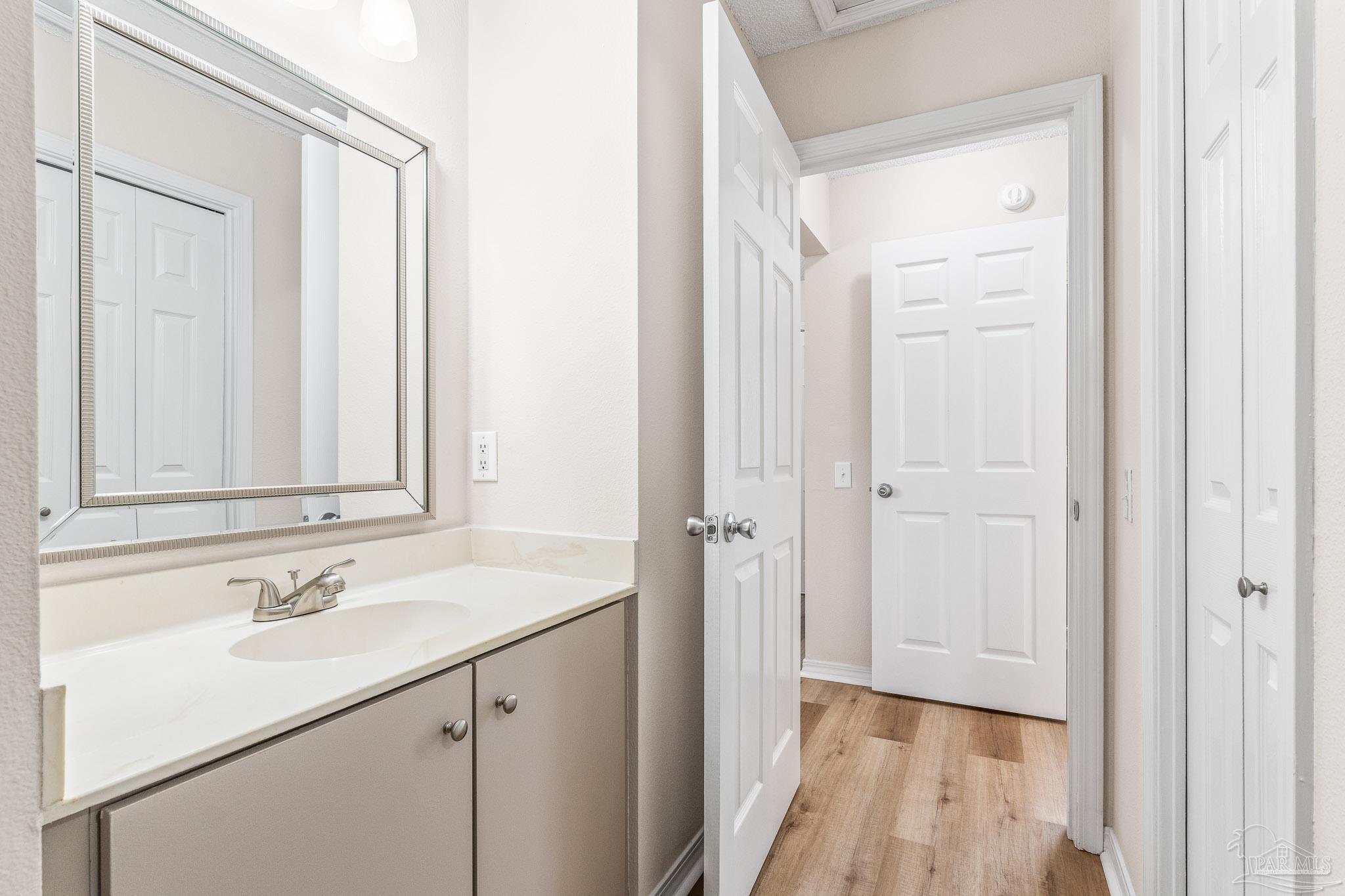 2484 Spyglass Cir