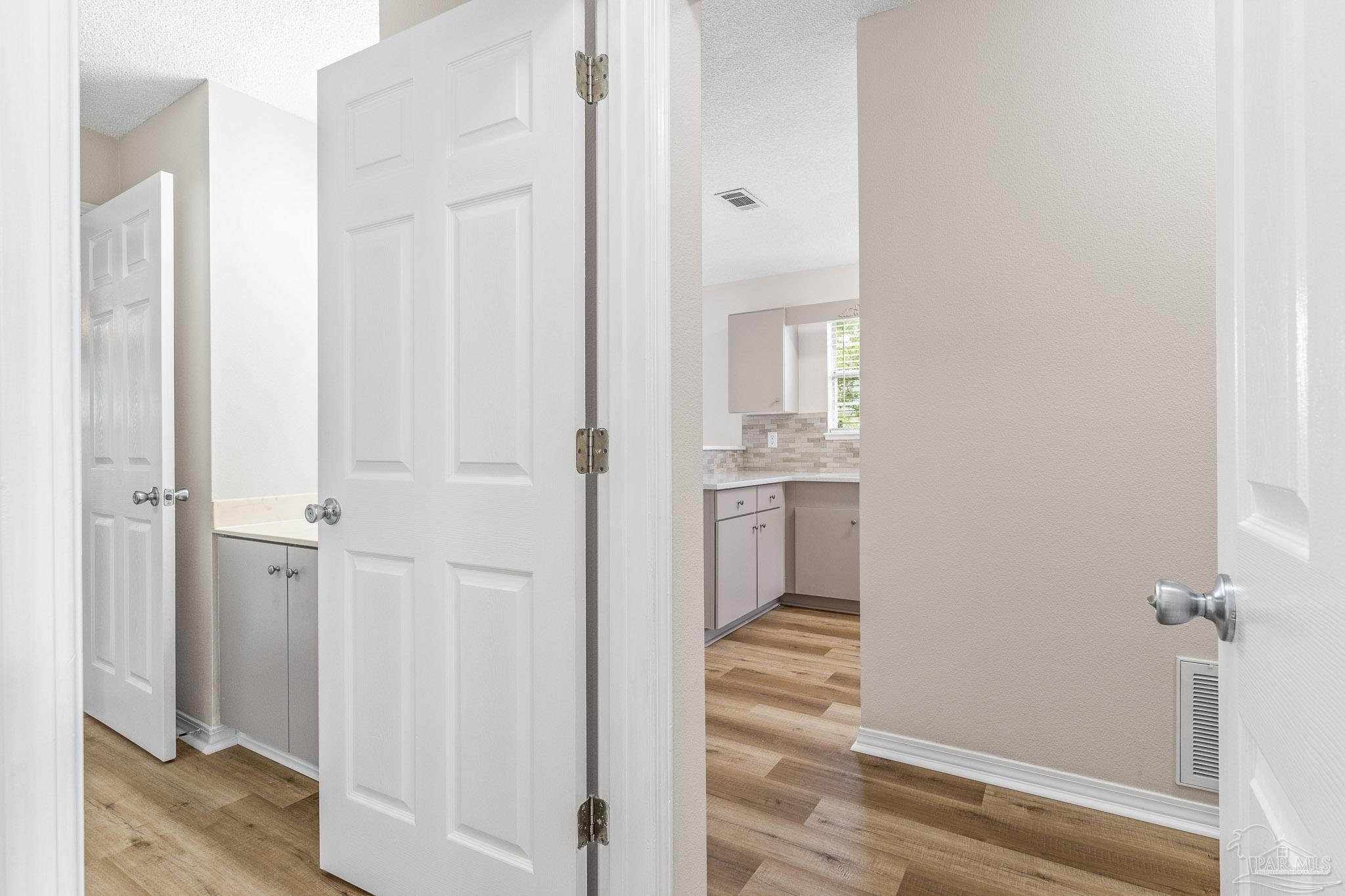 2484 Spyglass Cir