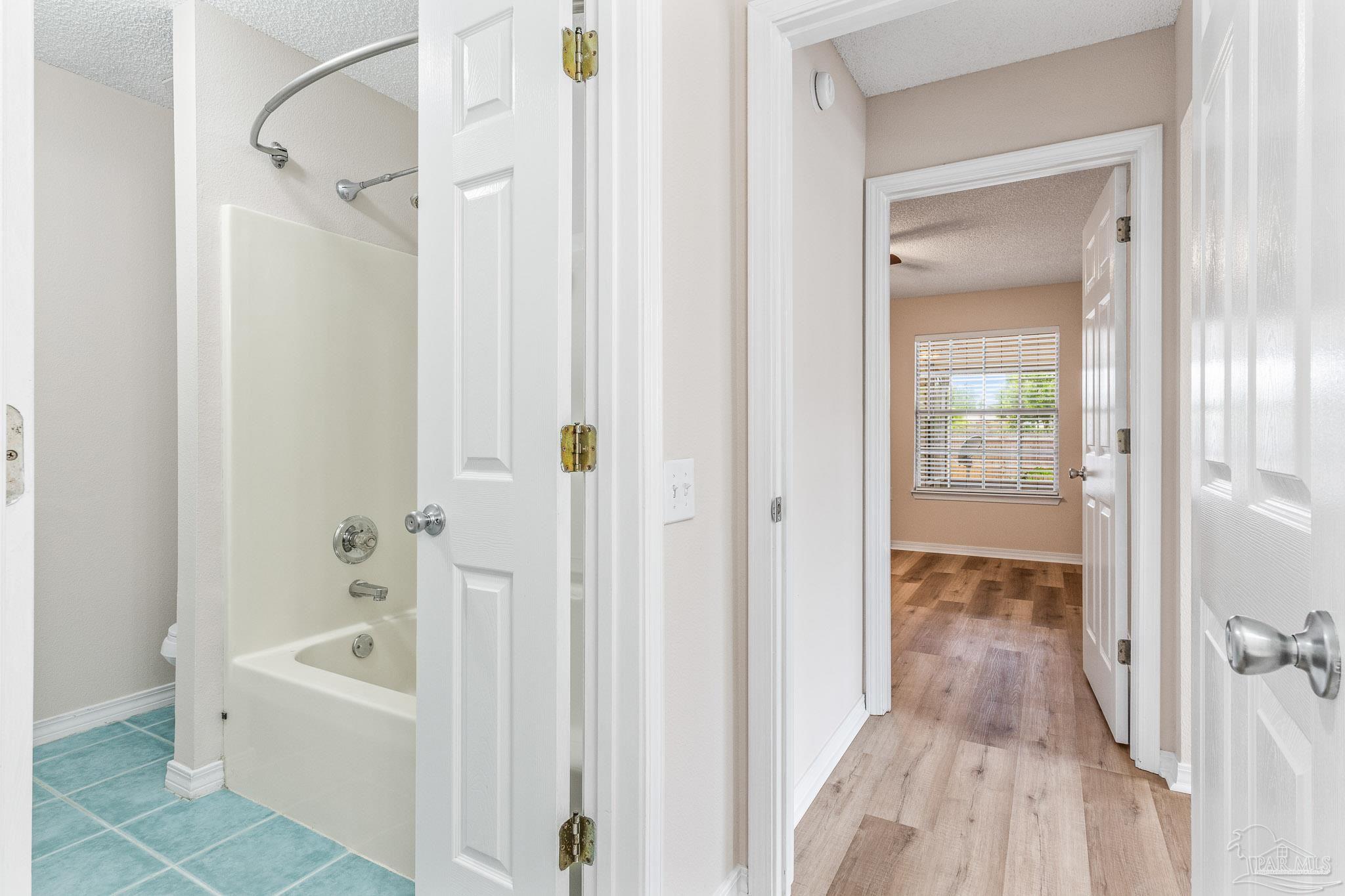 2484 Spyglass Cir