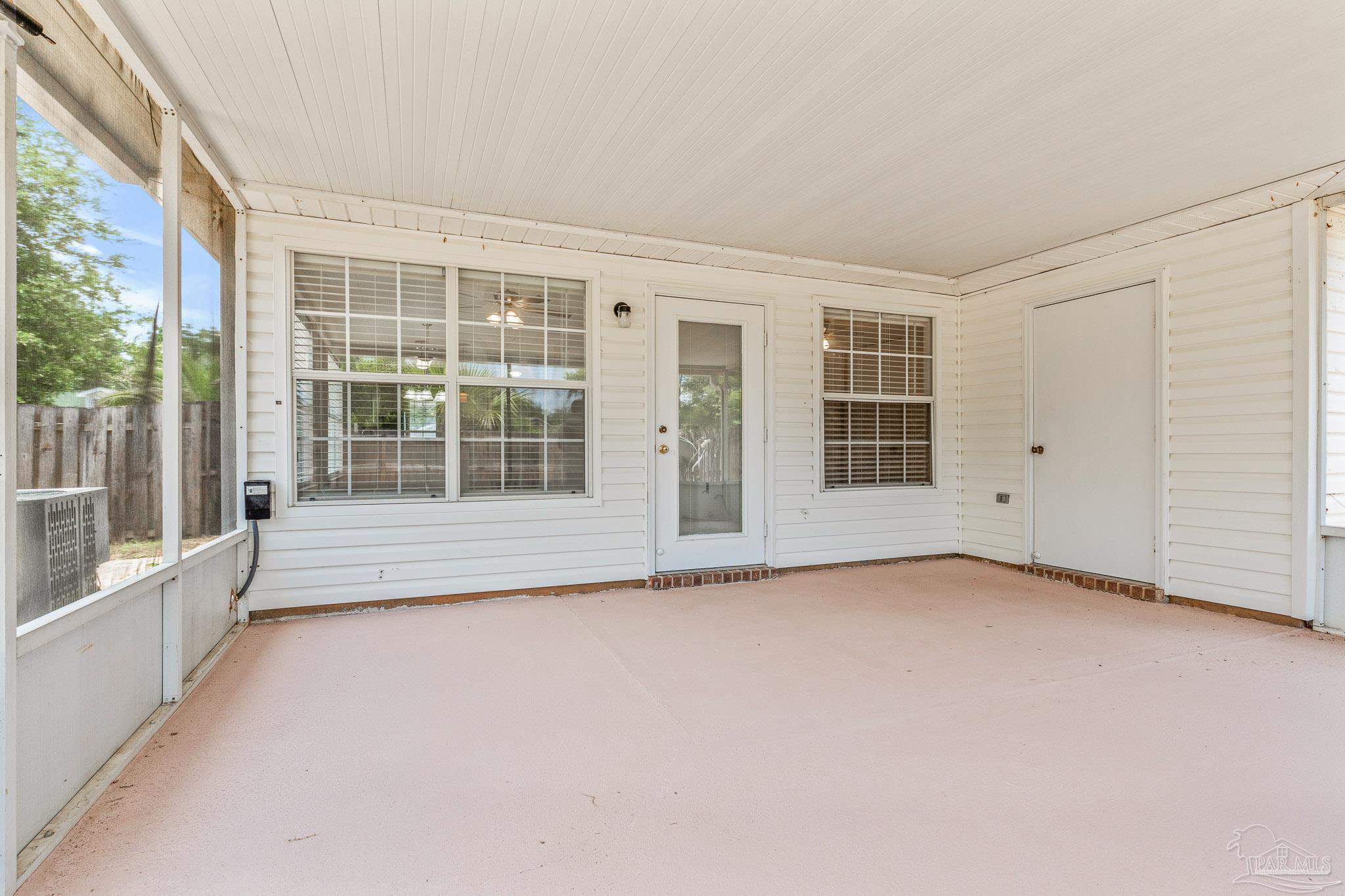 2484 Spyglass Cir