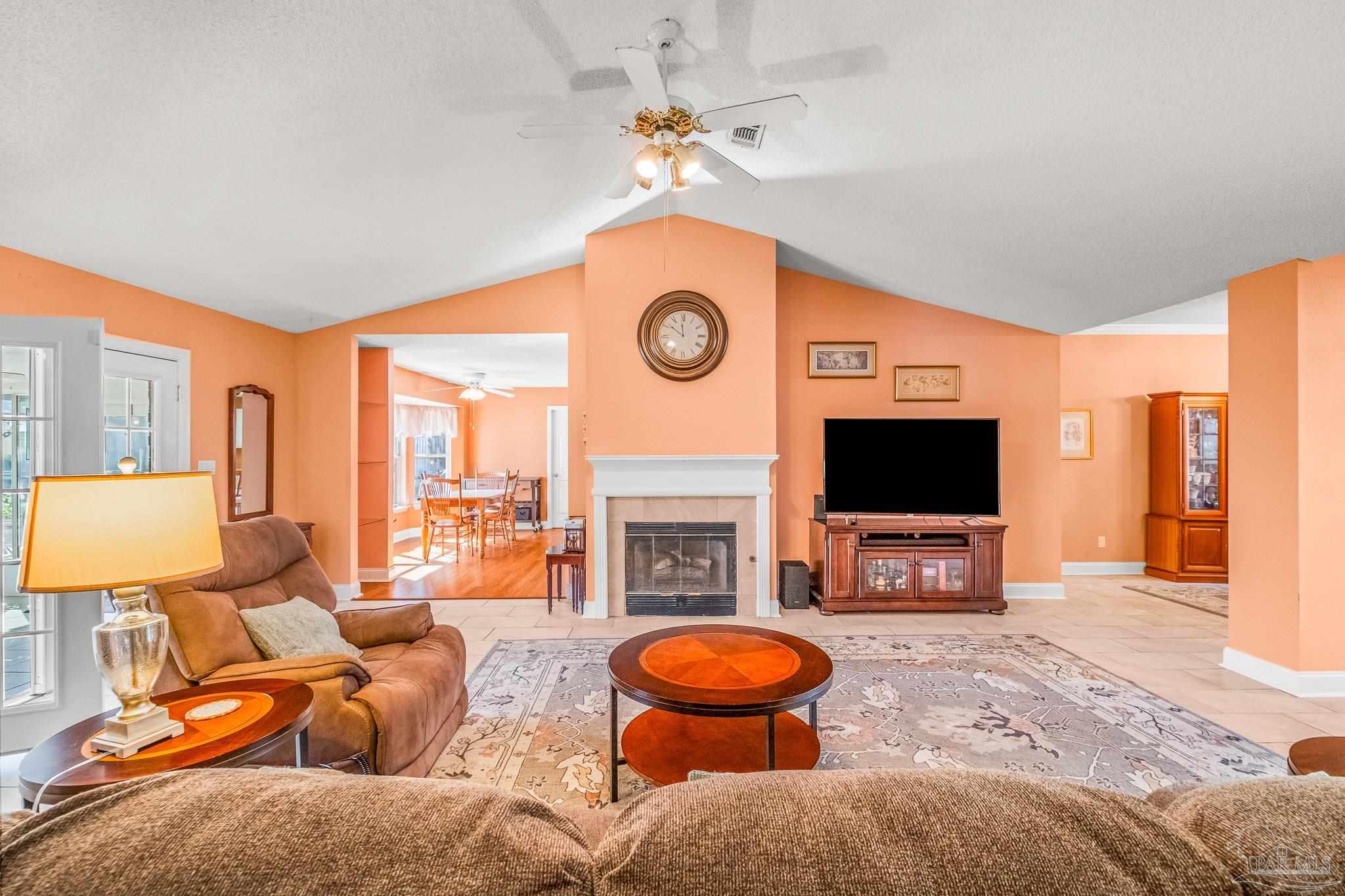 25 Bartlett Cir