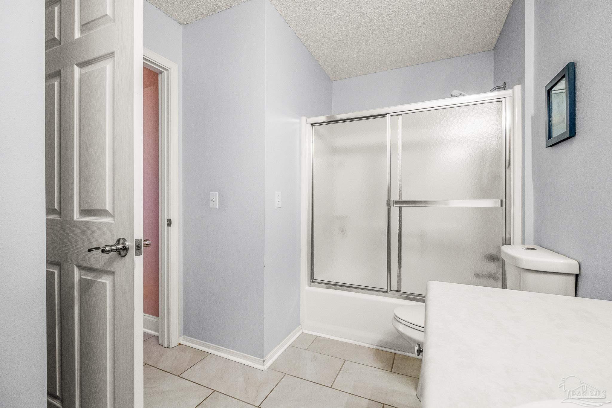 25 Bartlett Cir
