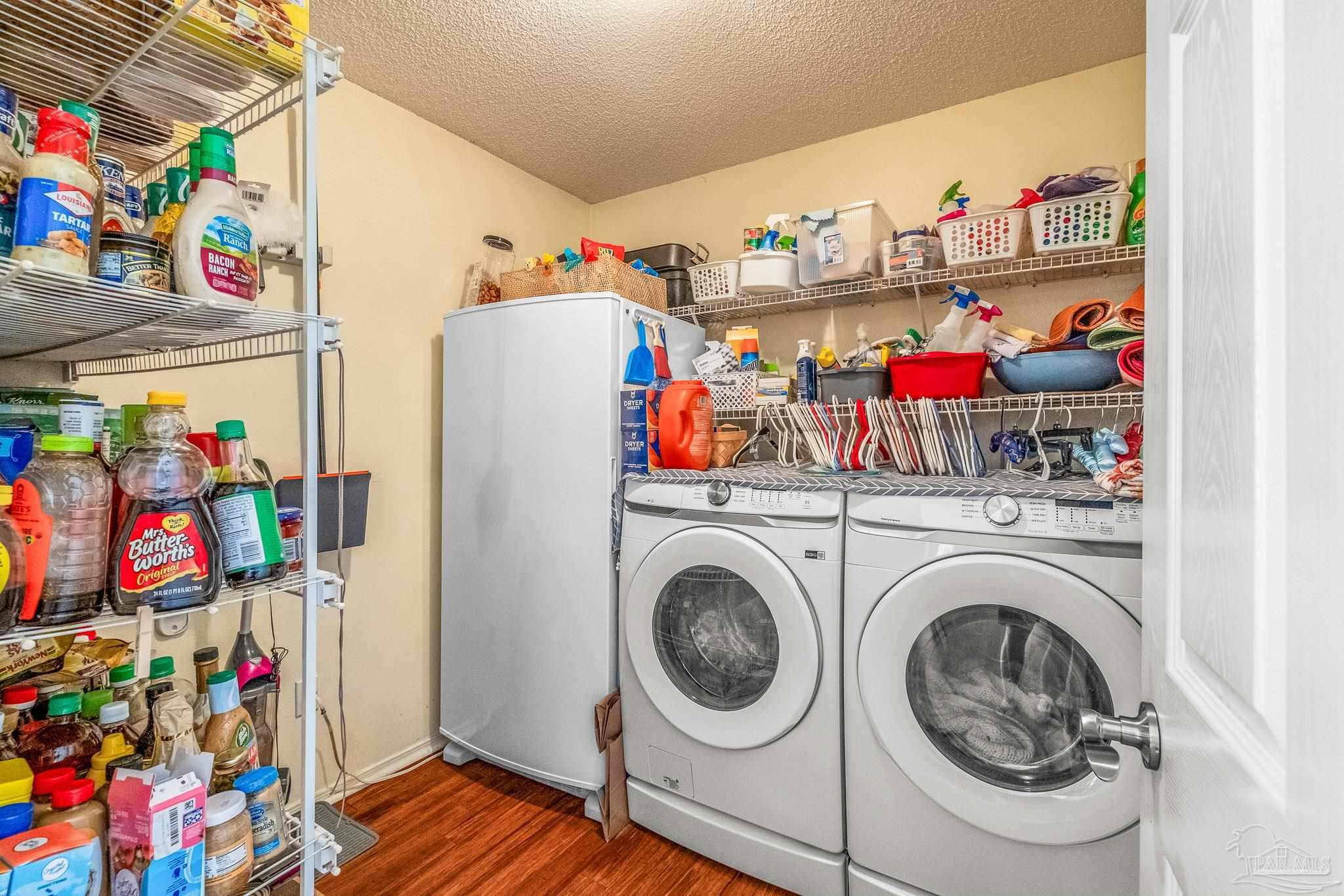 25 Bartlett Cir