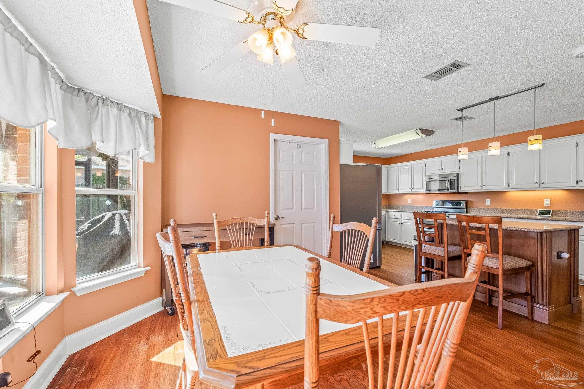 25 Bartlett Cir
