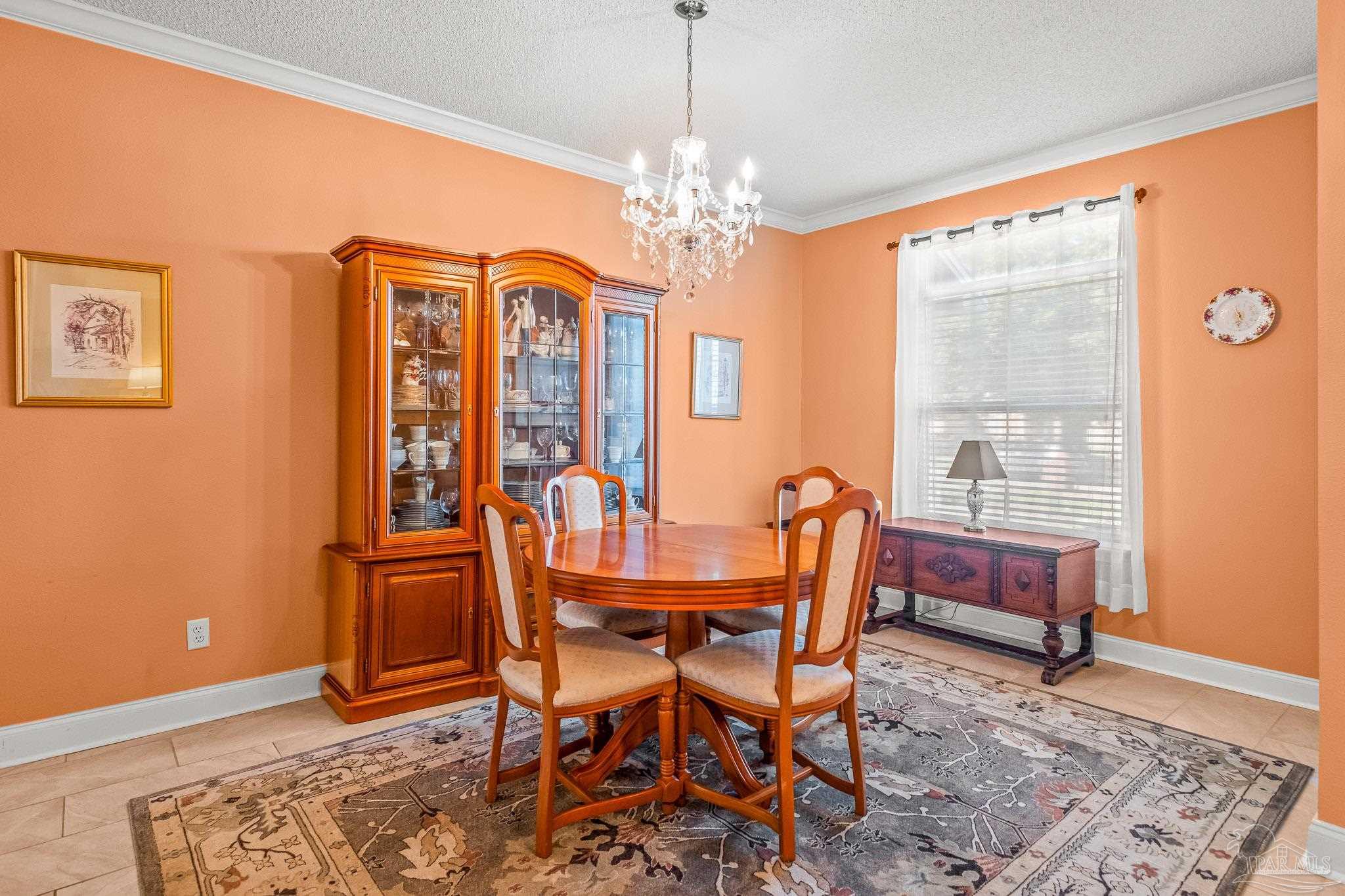 25 Bartlett Cir
