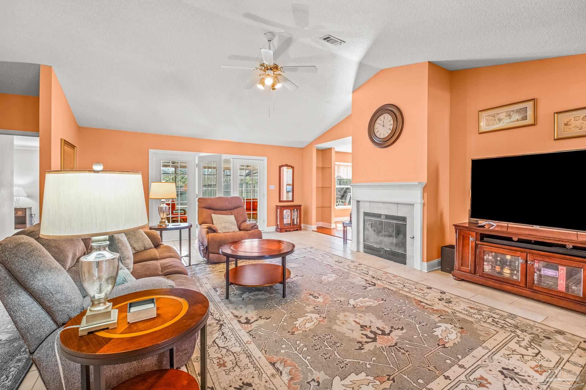 25 Bartlett Cir
