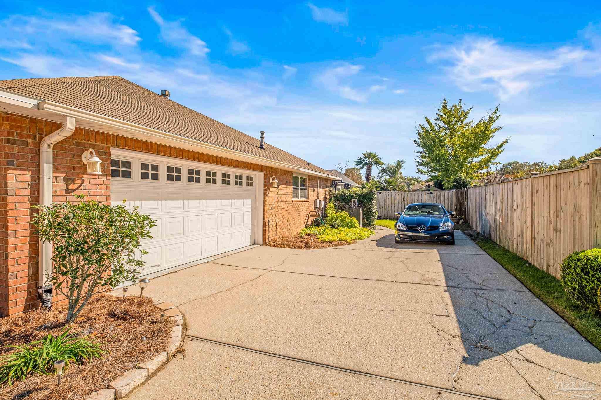 25 Bartlett Cir